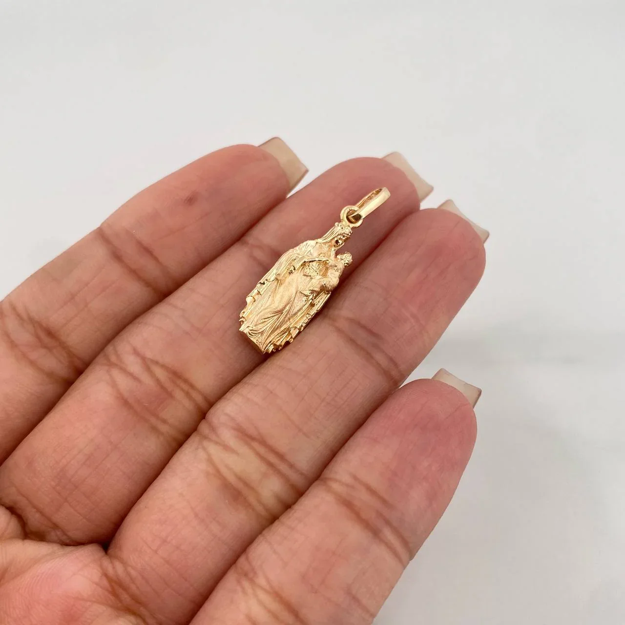 Dije Virgen del Carmen 2.25g / 1 in Oro Amarillo 18K - Image 4