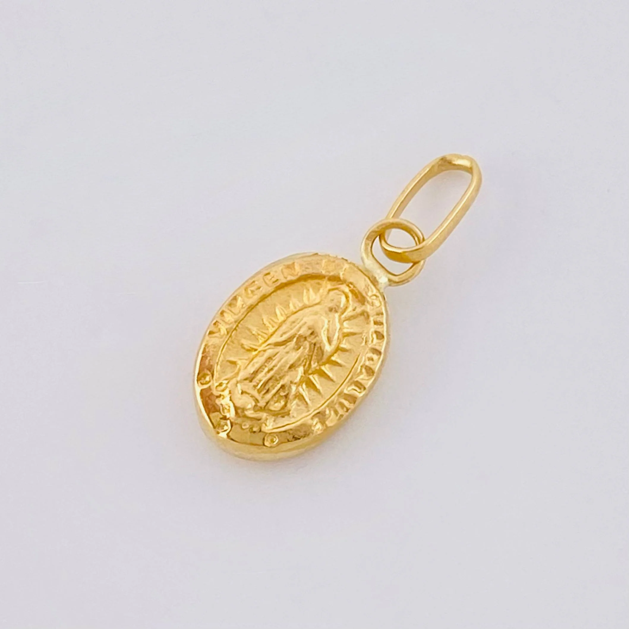 Dije Virgen Guadalupe 0.45gr / 3/4 in / Oro Amarillo 18K © - Image 6