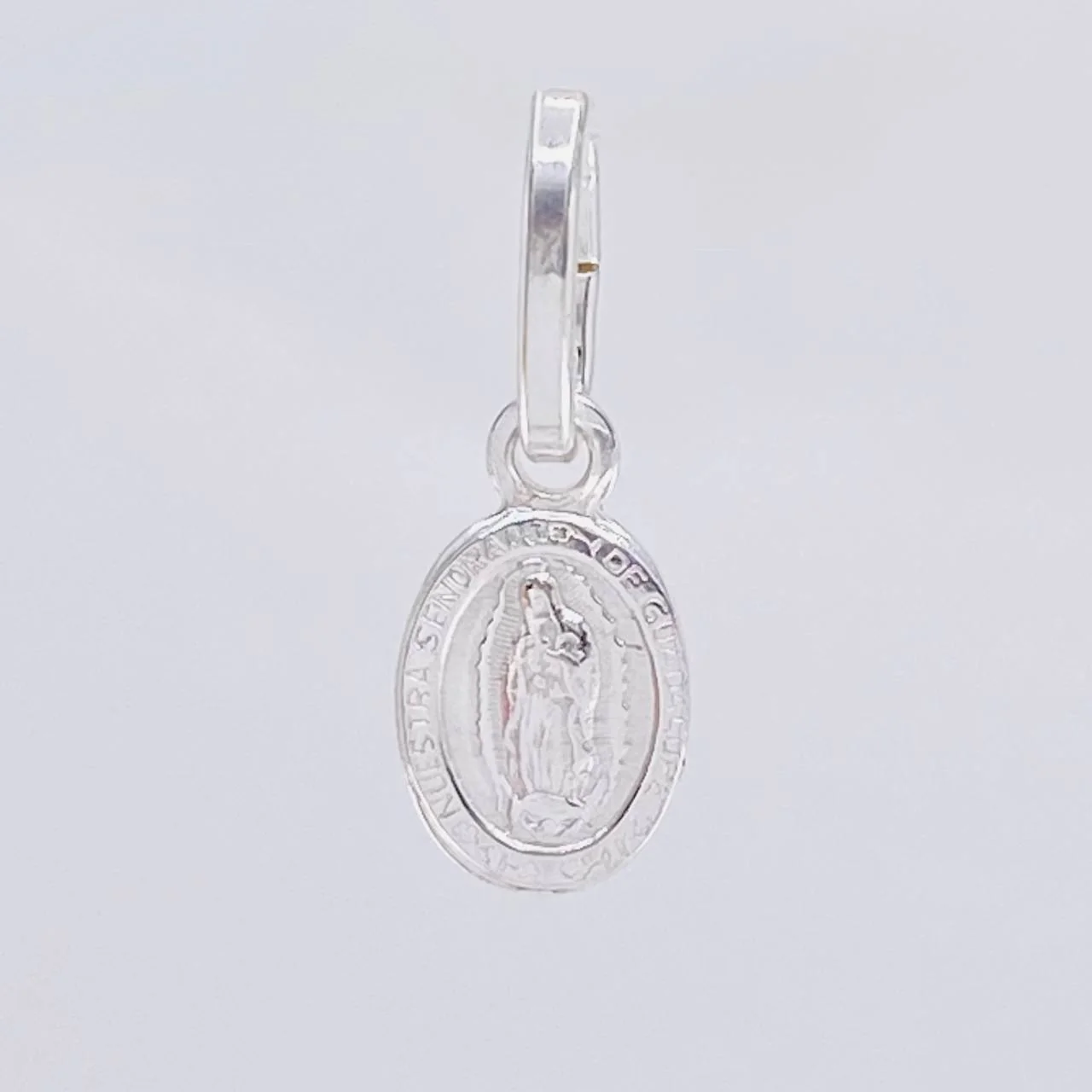 Dije Virgen Guadalupe 0.6 g / 1/2 in Plata 925 - Image 2