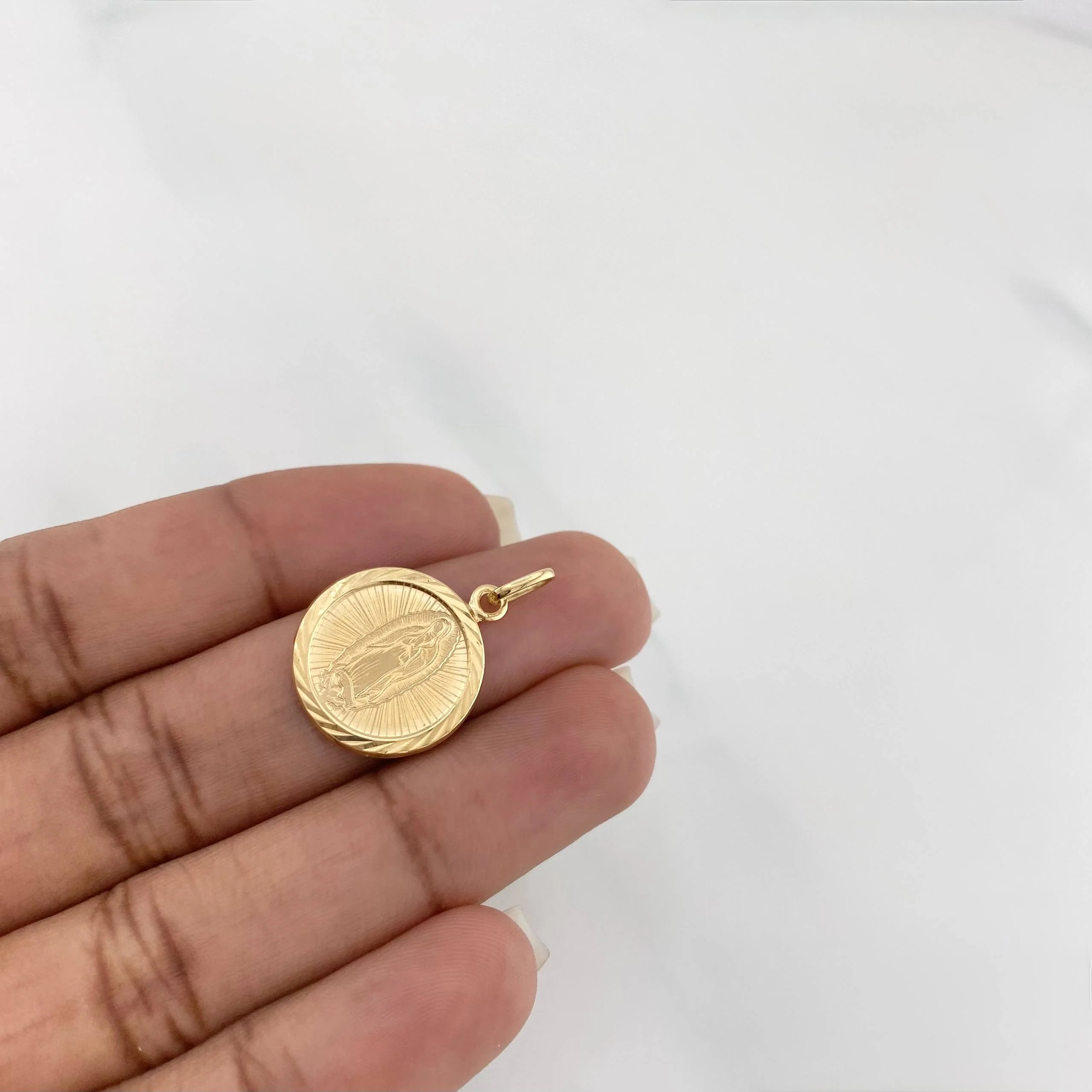 Dije Virgen guadalupe 0.95g / 1 in Oro Amarillo 18K - Image 4