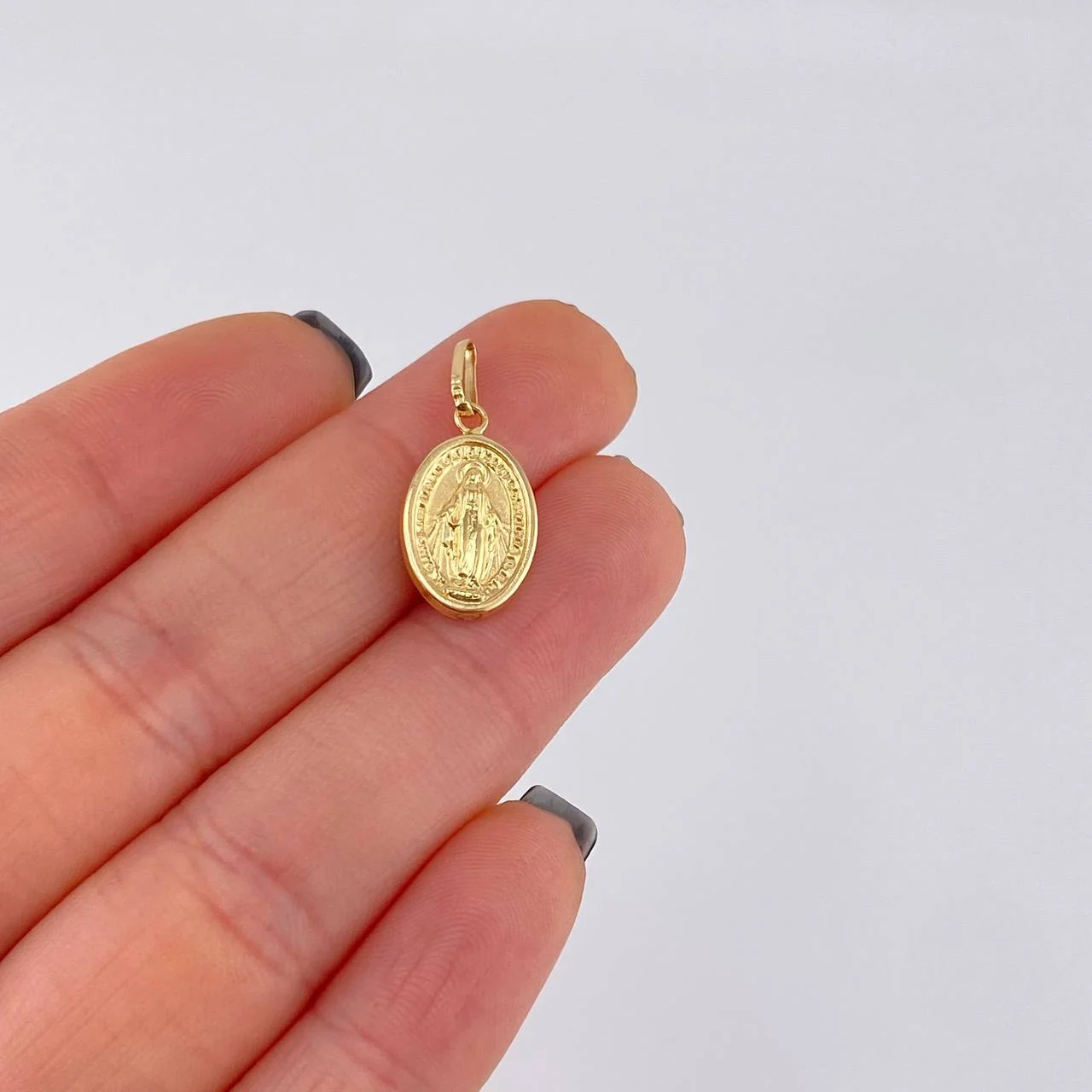 Dije Virgen Milagrosa 0.7 g / 3/4 in Oro Amarillo 18K - Image 5