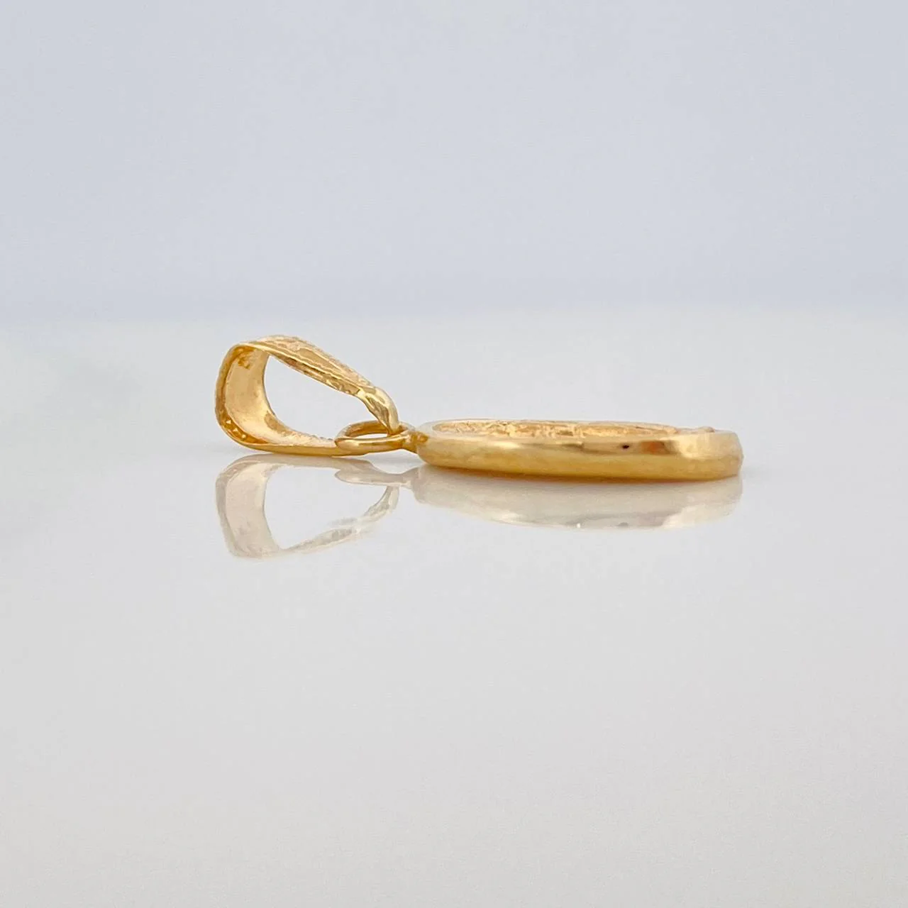 Dije Virgen Milagrosa 0.7gr / 3/4 in / Oro Amarillo 18K & - Image 3