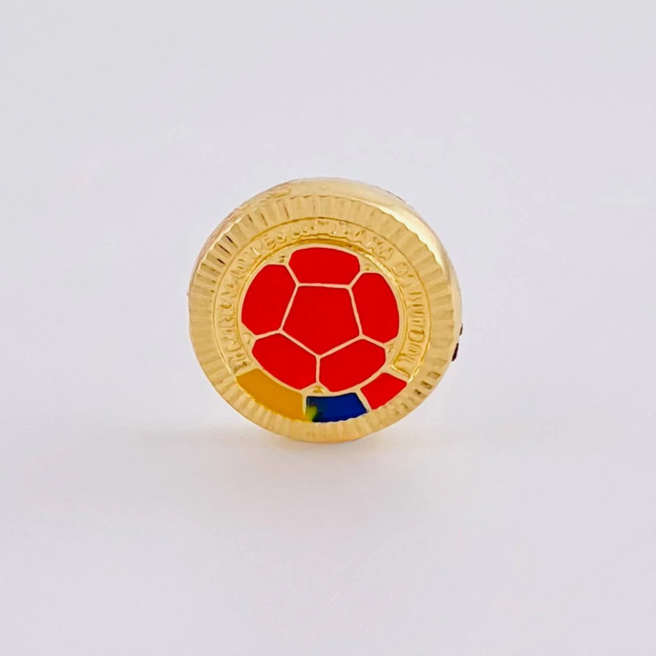 Herraje Escudo Selección 0.75 g / 1/2 in Oro Amarillo 18K - Image 3