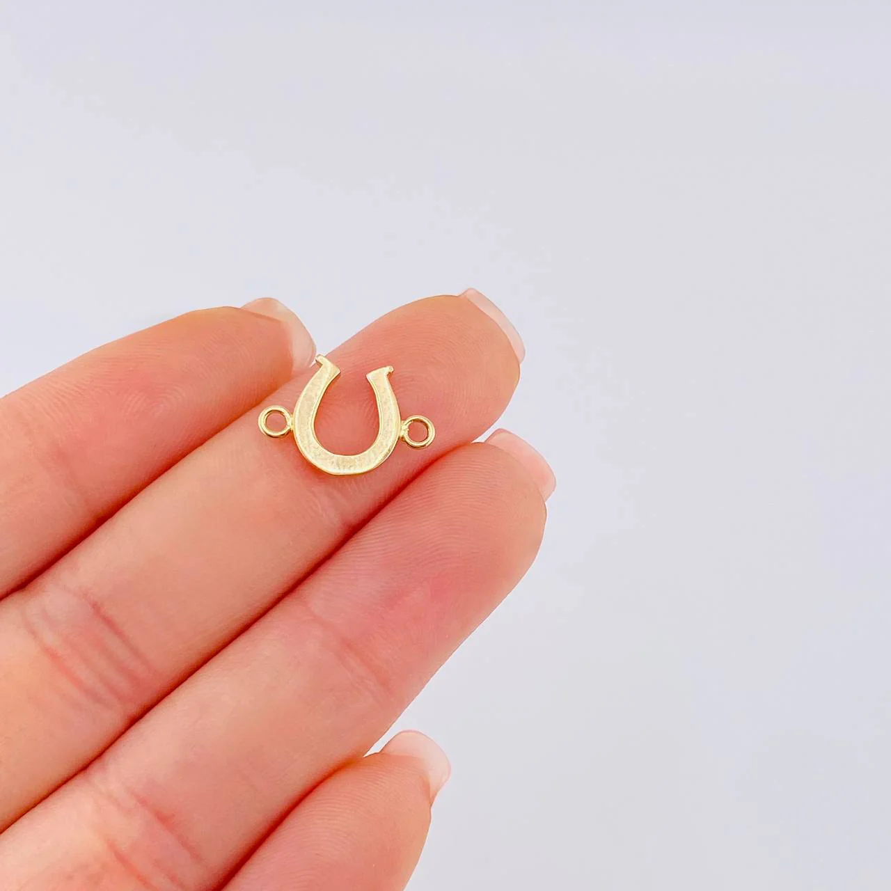 Herraje Herradura 0.85 g / 1/2 in Oro Amarillo 18K - Image 4