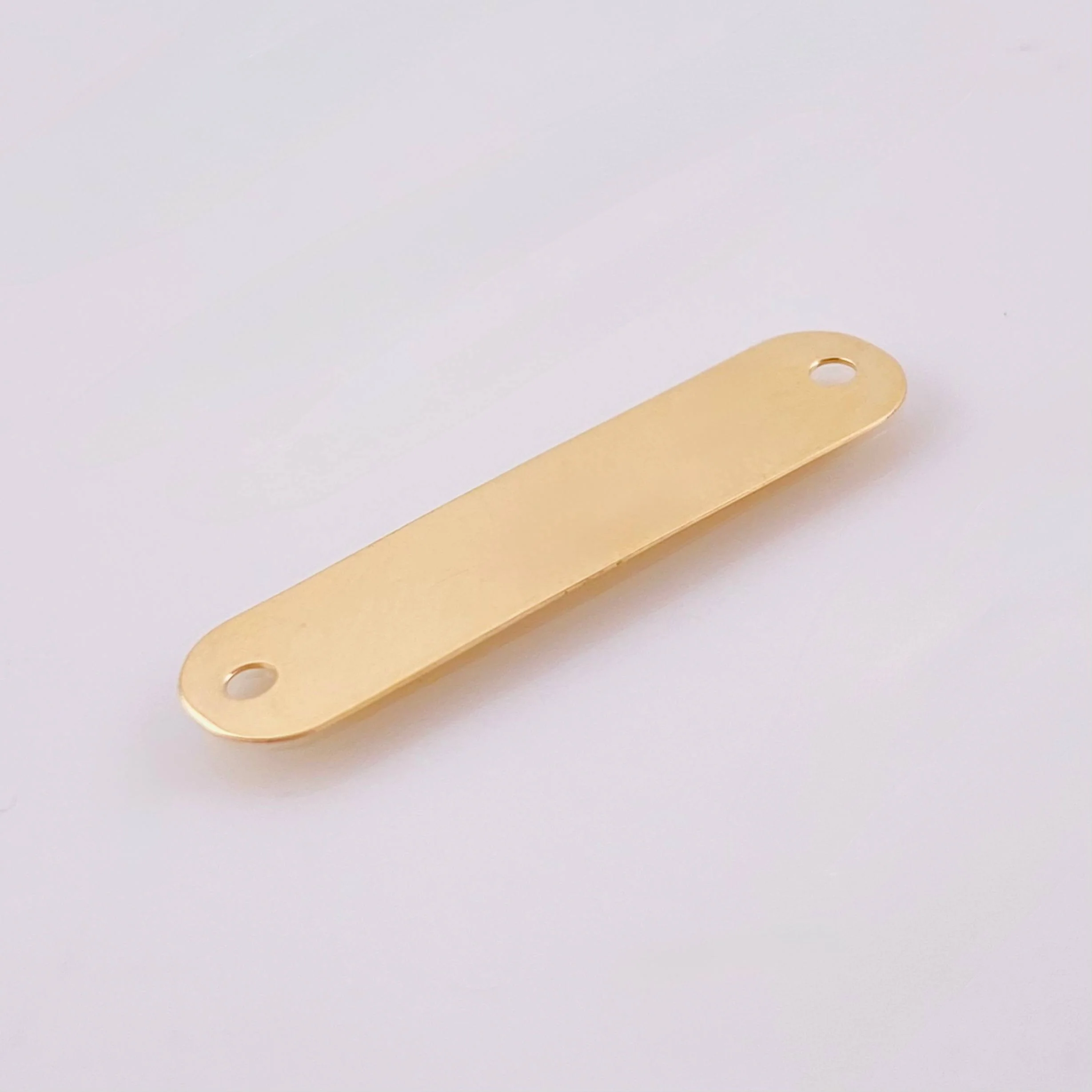 Herraje Placa Ovalada 0.8 g / 1 in Oro Amarillo 18K - Image 2