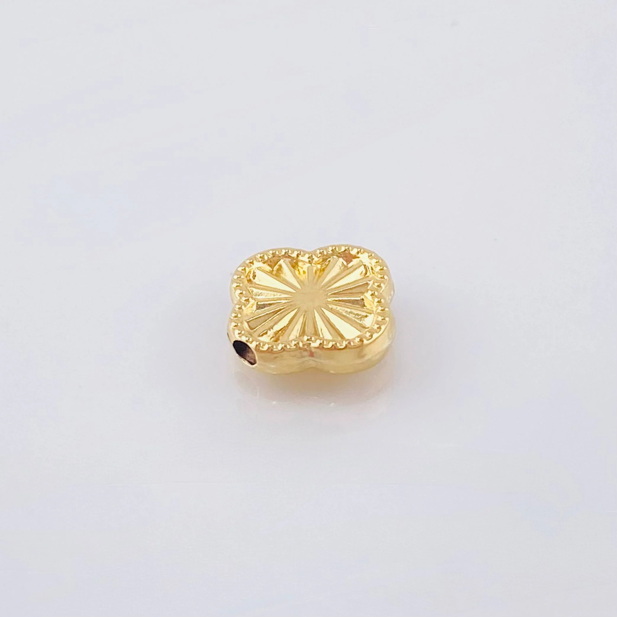 Herraje Trebol 0.55 g / 1/2 in Oro Amarillo 18K - Image 2