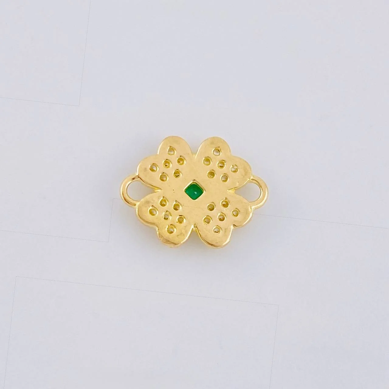 Herraje Trebol 0.85 g / 1/2 in Oro Amarillo 18K - Image 3