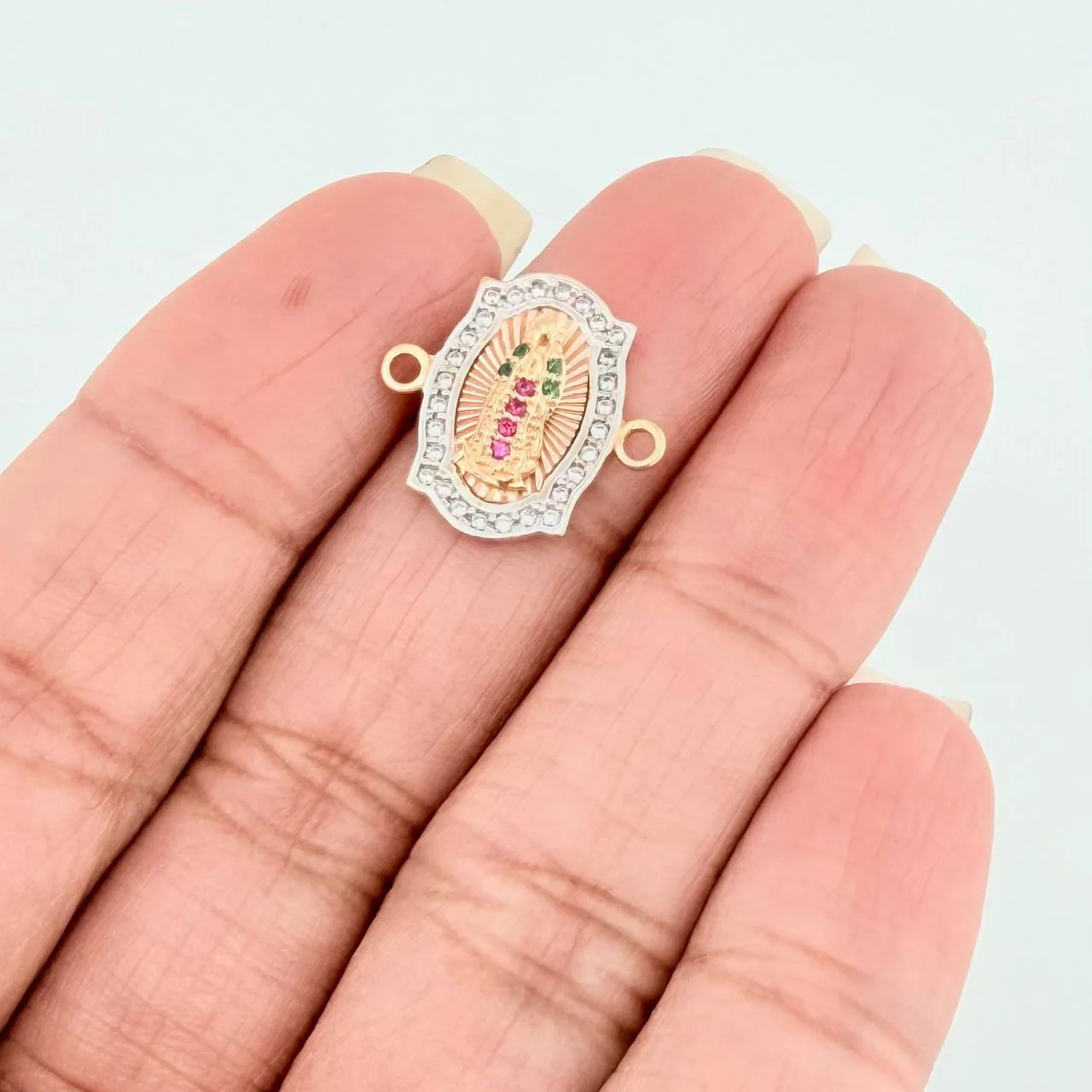 Herraje Virgen Guadalupe 2.1 g / 1/2 in Tres Oros 18K - Image 4