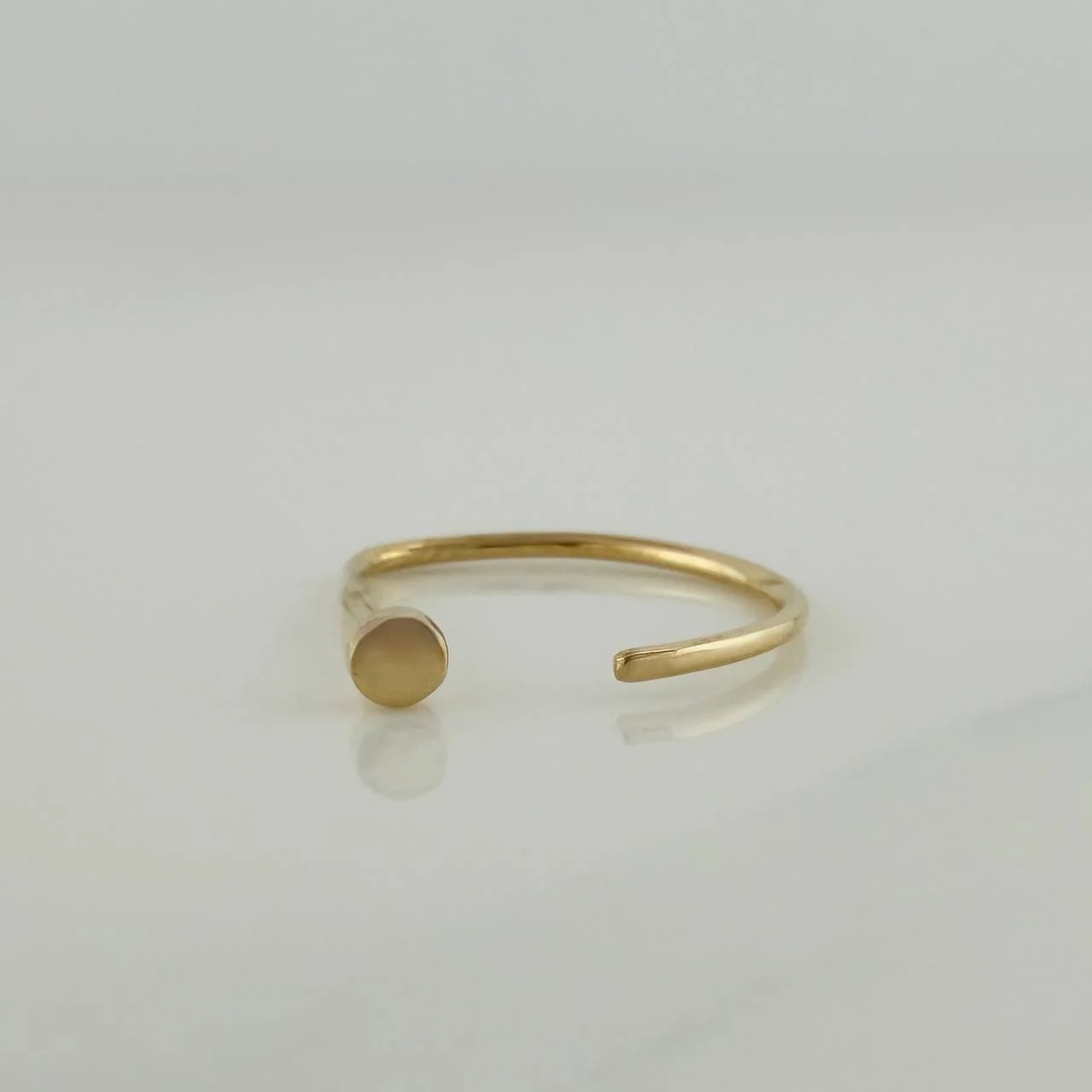 Piercing Medio Aro 0.35 g / 1/2 in Oro Amarillo 18K - Image 3