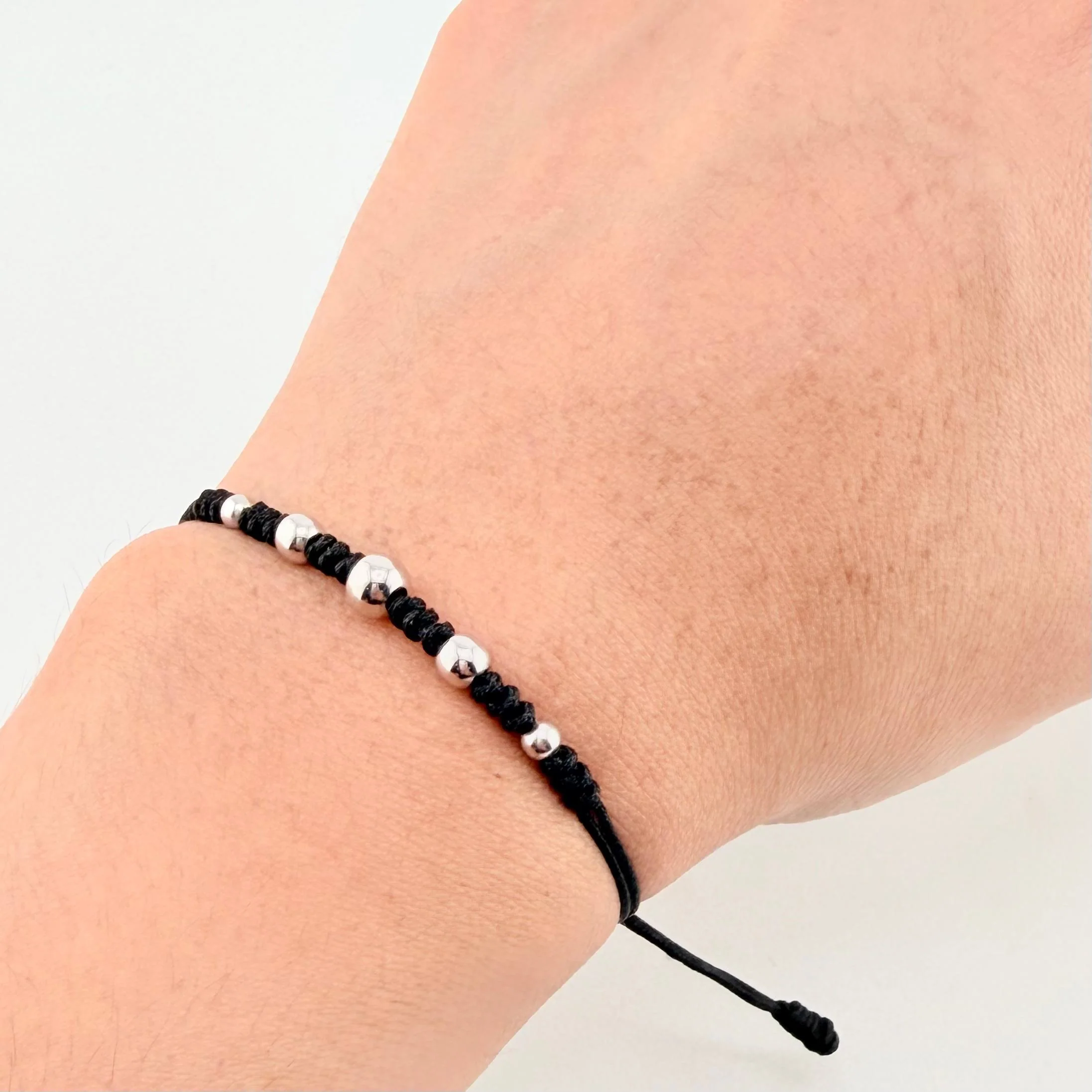 Pulsera Negra Secuencia Lisa 5und / 3mm-5mm Oro Blanco 18K * - Image 3