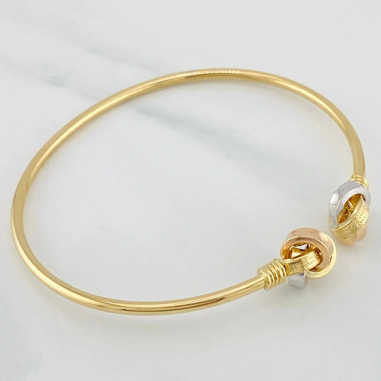 Pulso Aro Nudo 4.05g / 7 1/2 in / 2.23mm Tres Oros 18K - Image 4