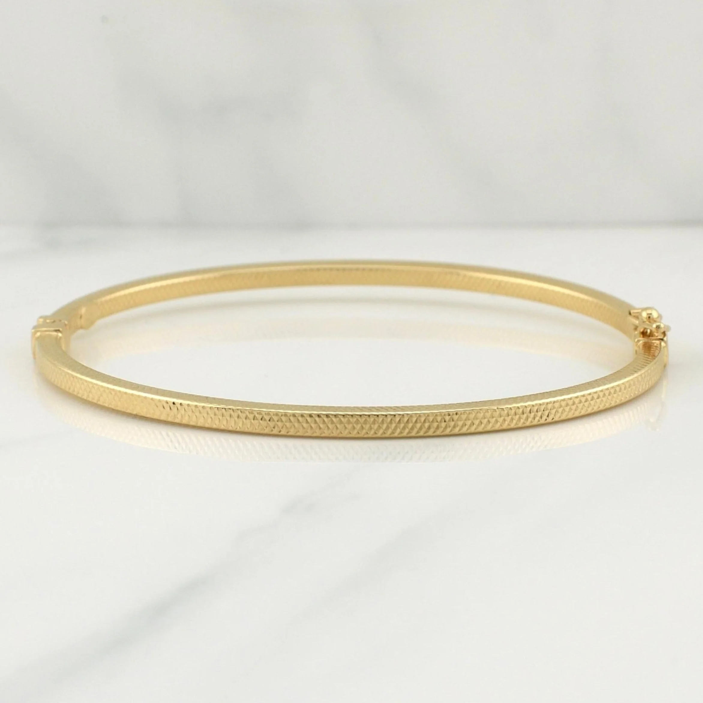 Pulso Aro Satinado 4.1 g / 7 1/2 in / 2.6 mm Oro Amarillo 18K