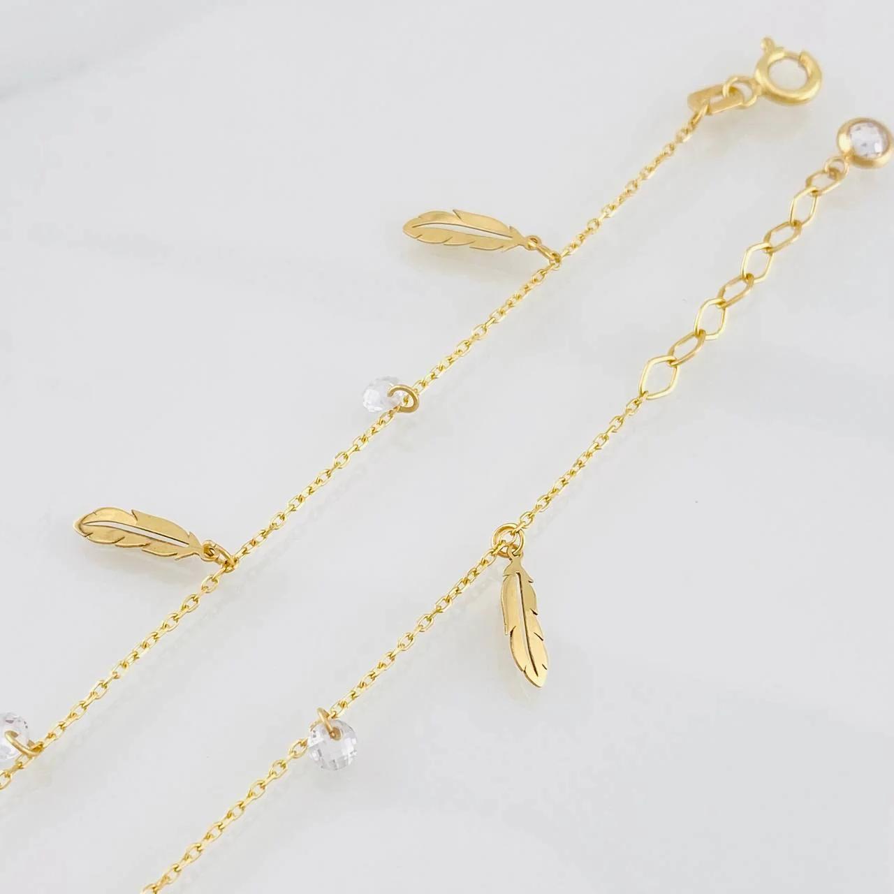 Pulso Aro Seguido Plumas 1.35g / 7 3/4 in / 0.8mm Oro Amarillo 18K - Image 4