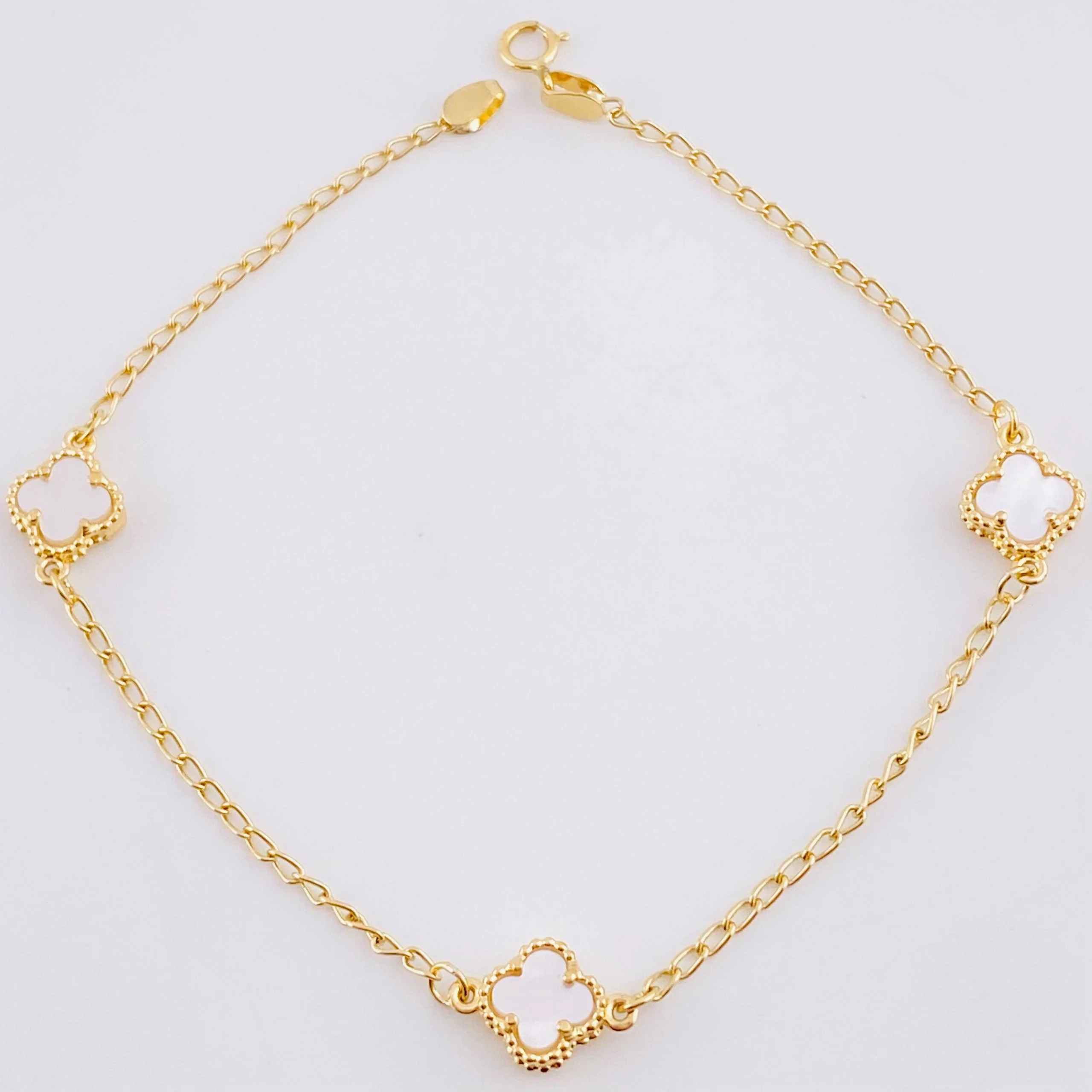 Pulso Aro Seguido Trebol Nacar 2.95g / 7 1/2 in / 1.5mm Oro Amarillo 18K
