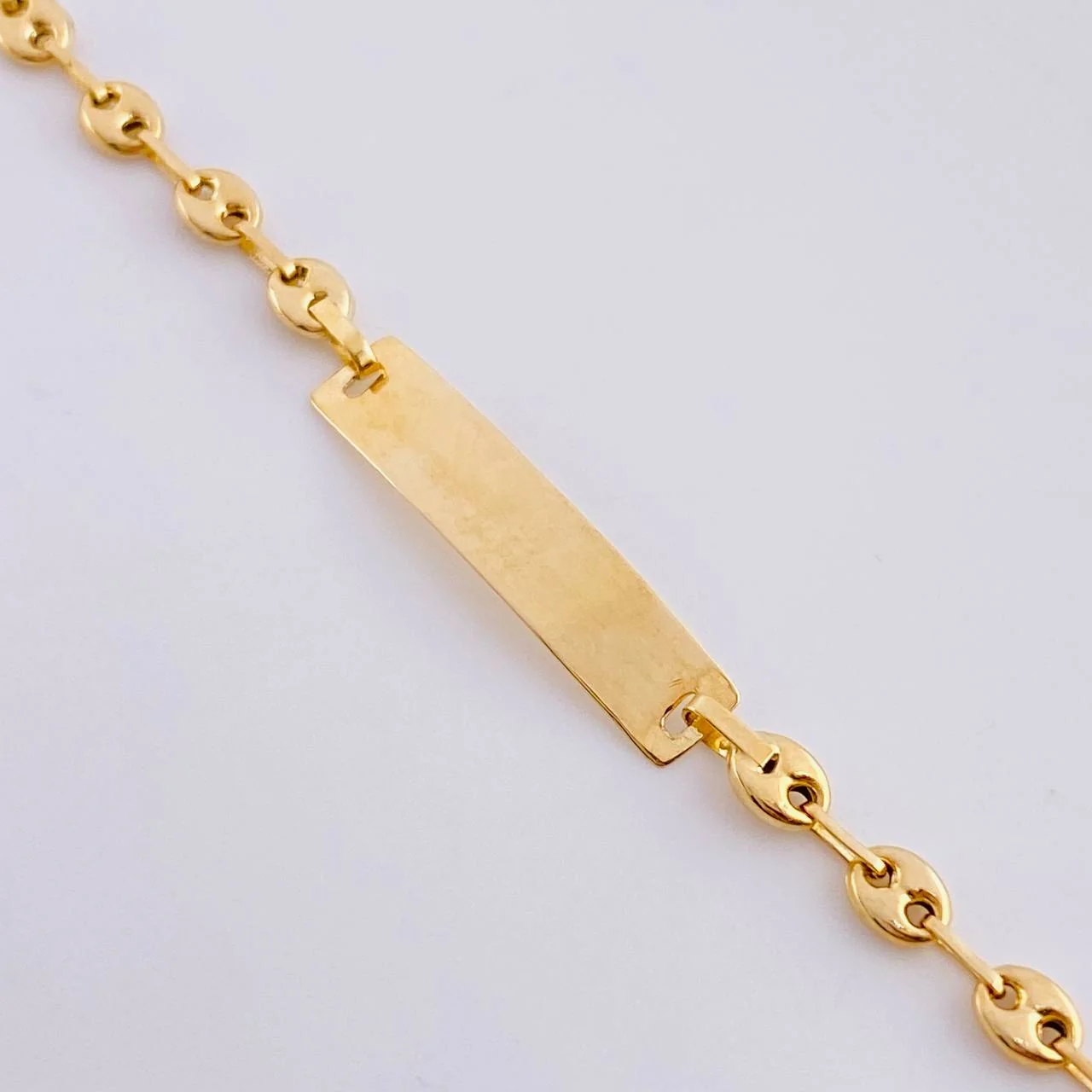 Pulso Bebé Gc Placa Rectangular 1.55 g / 6 1/4 in / 3.2 mm Oro Amarillo 18K - Image 3