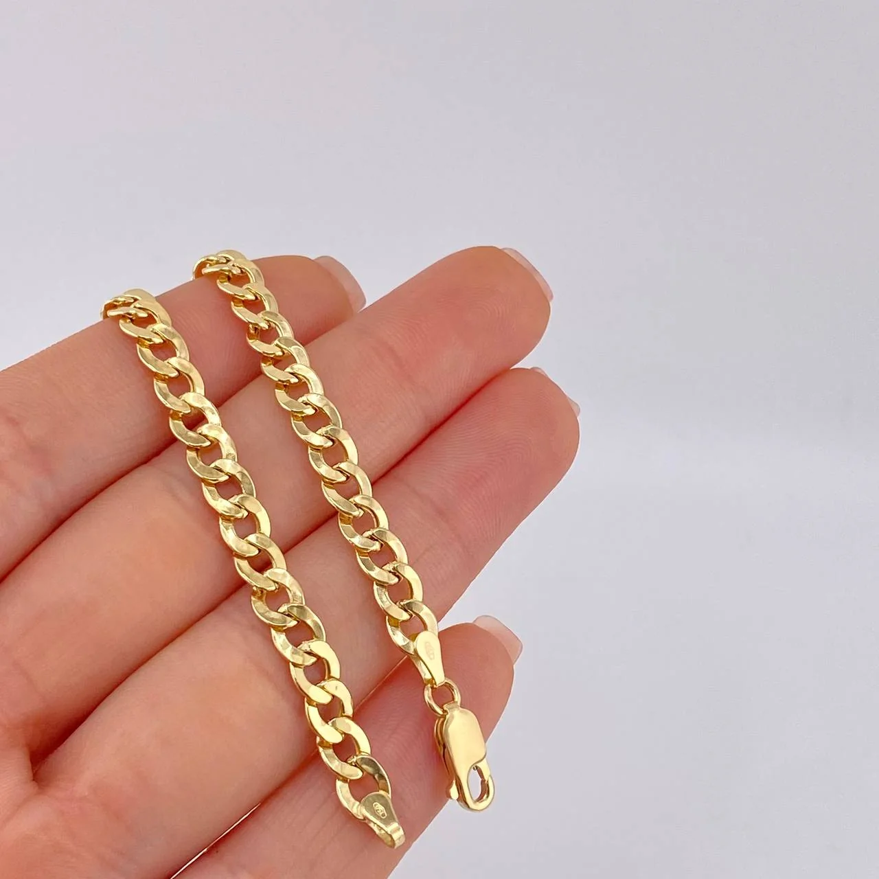 Pulso Cubano 4.1 g / 7 3/4 in / 5.2 mm Oro Amarillo 18K - Image 3