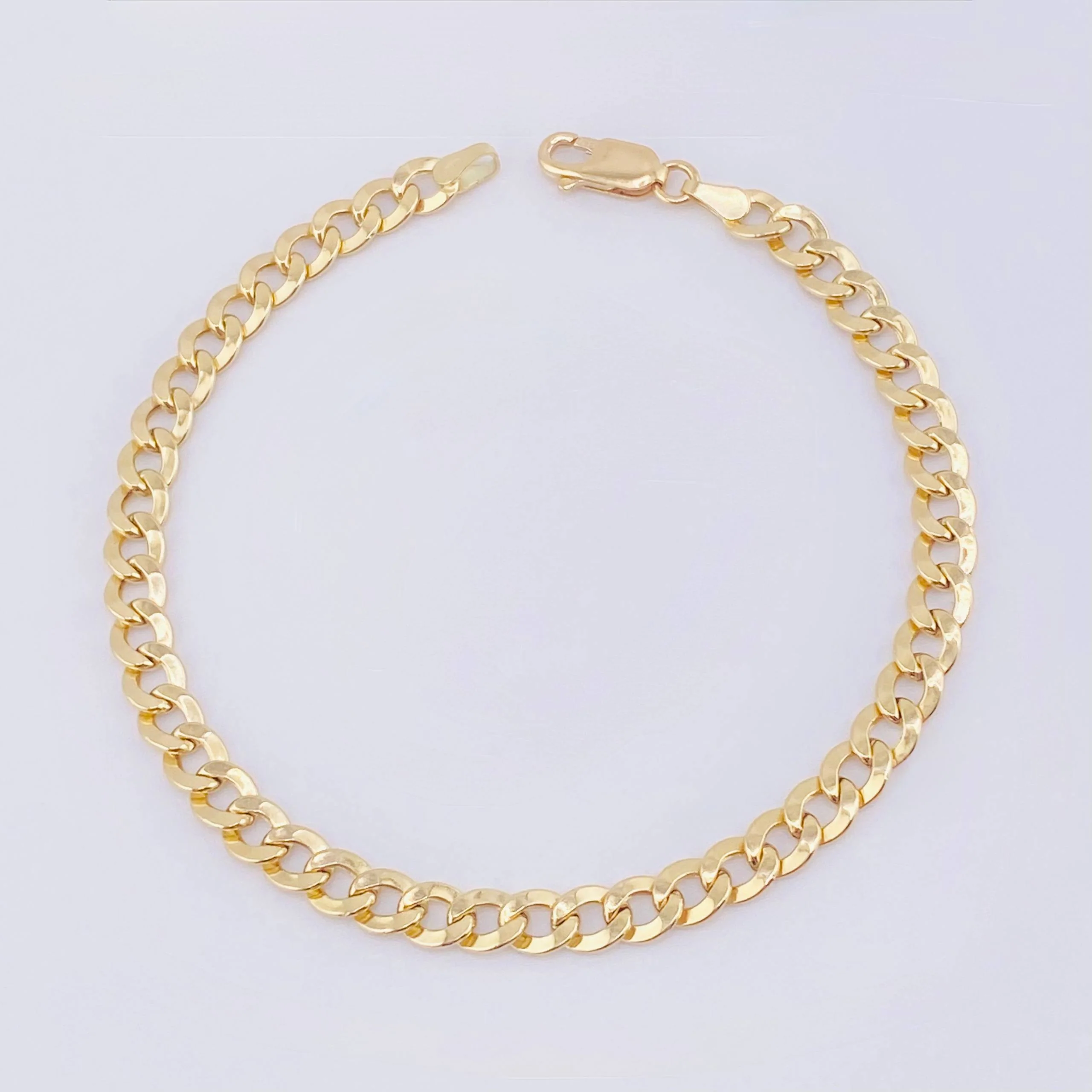 Pulso Cubano 4.3gr / 7 3/4 in / 5.2mm Oro Amarillo +1 18K ©
