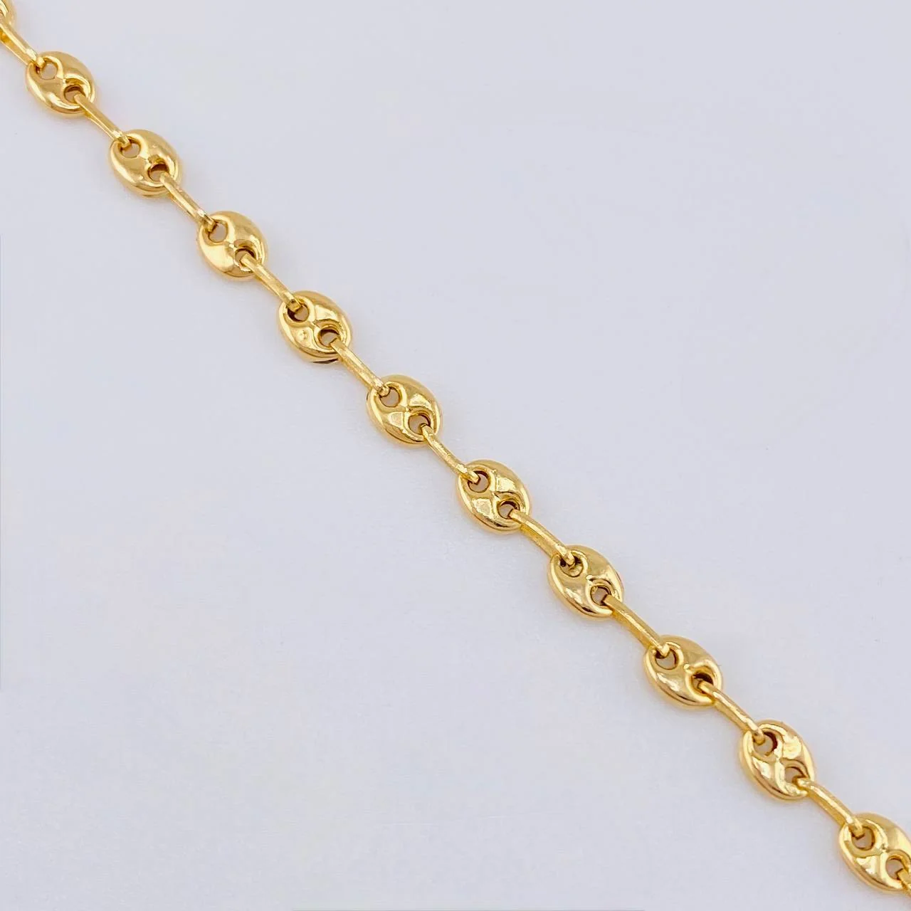Pulso GC 2.7g / 8 1/4 in / 3.3mm Oro Amarillo 18K - Image 2