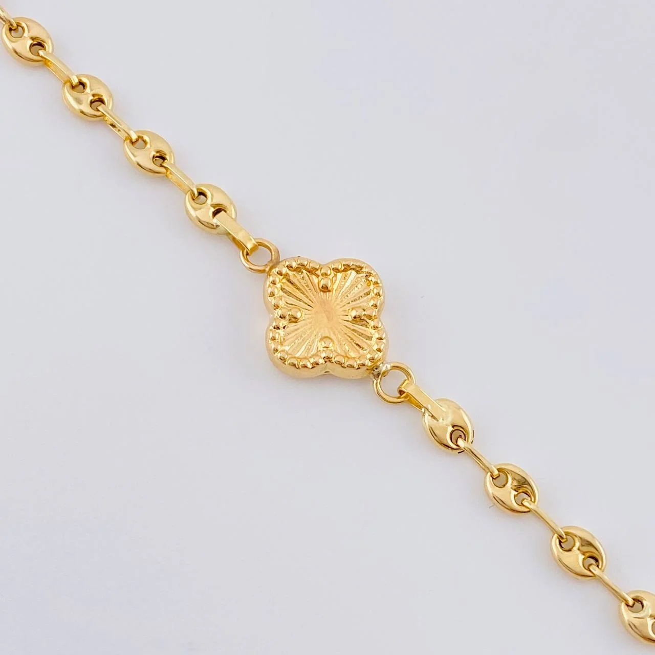 Pulso Gc Herraje Trebol 2.4 g / 7 1/4 in / 3.1 mm Oro Amarillo 18K - Image 2