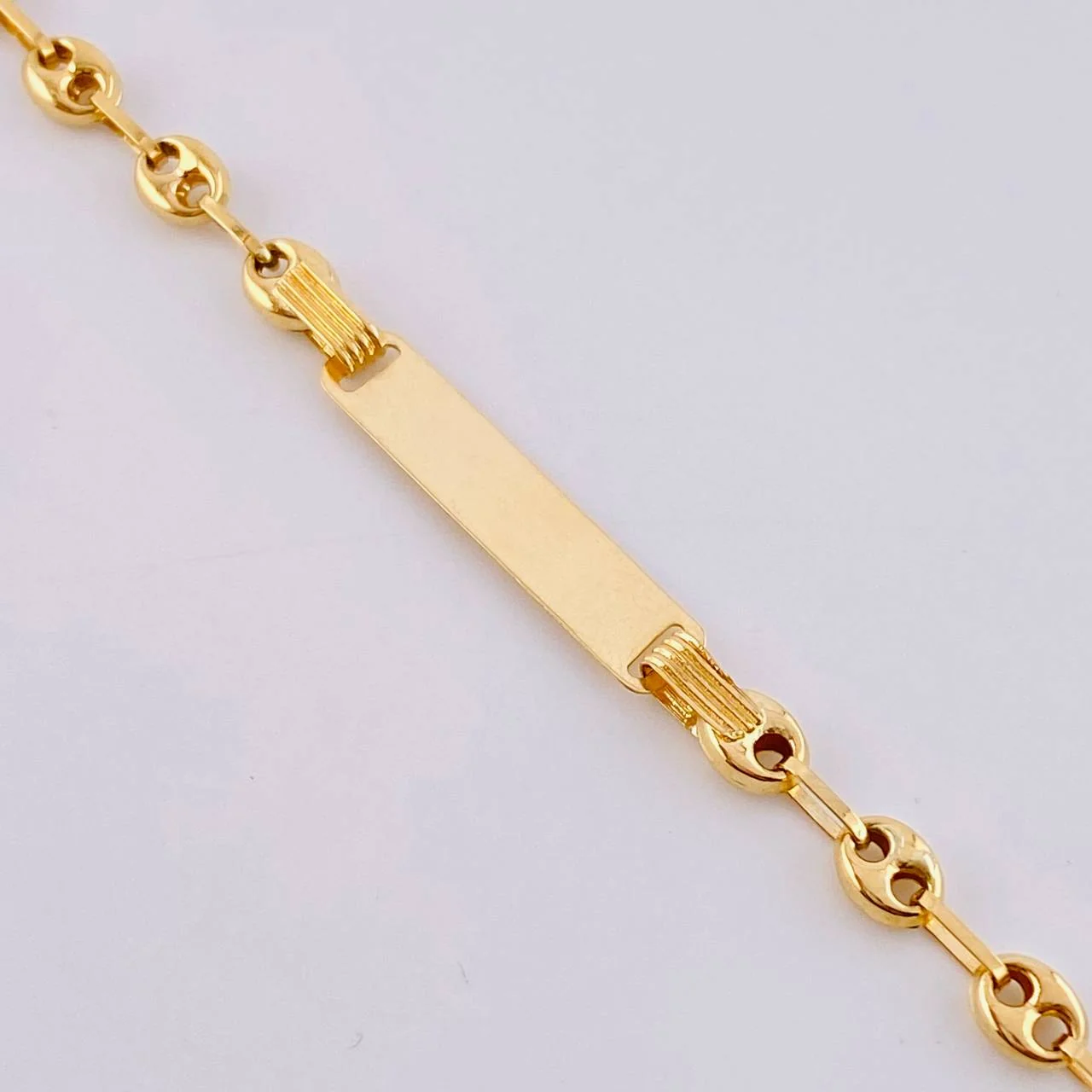 Pulso Gc Placa Rectangular 2.25gr / 6 in / 4mm Oro Amarillo 18K - Image 2