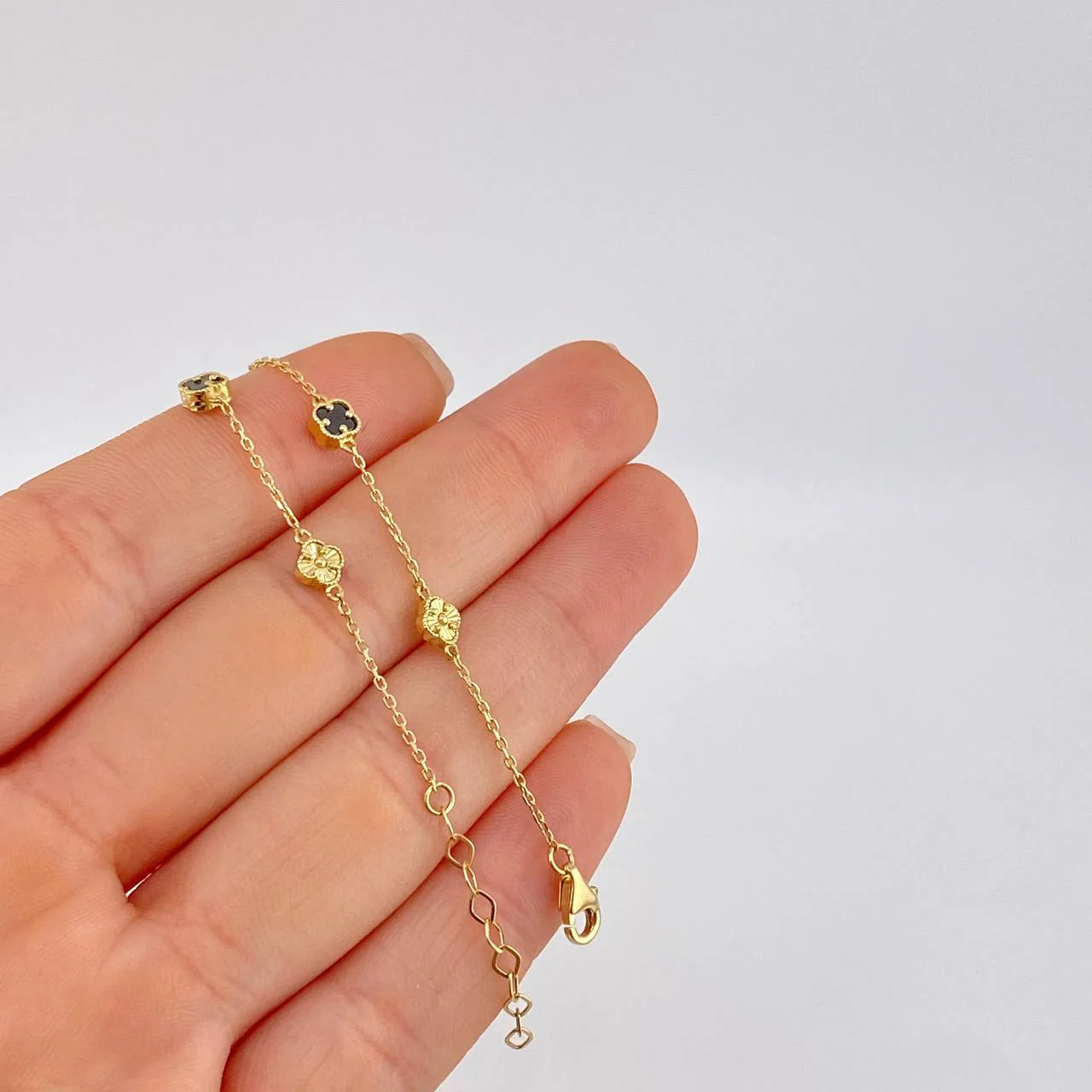 Pulso Modulable Aro Seguido Trebol 3.15 g / 8 1/2 in - 7 1/4 in / 0.8 mm Oro Amarillo 18K - Image 3