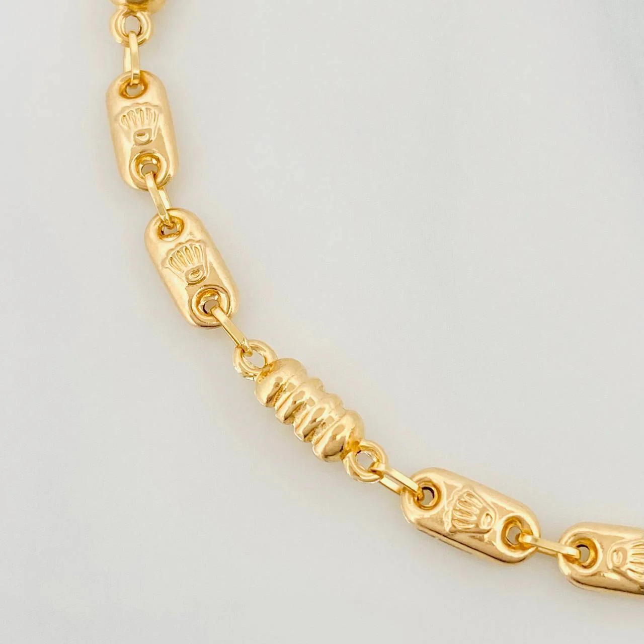 Pulso Rustico Corona 3.85 g / 7 1/4 in / 4.29 mm Oro Amarillo 18K - Image 2