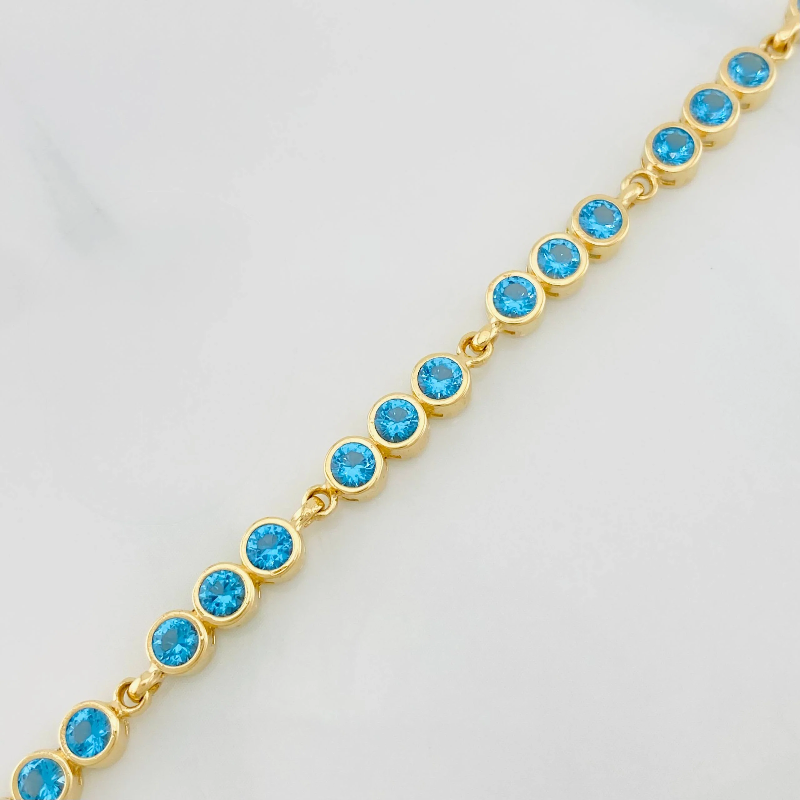 Pulso Tennis Circulos 8.25 g / 7 3/4 in / 4.2 mm Oro Amarillo 18K - Image 3