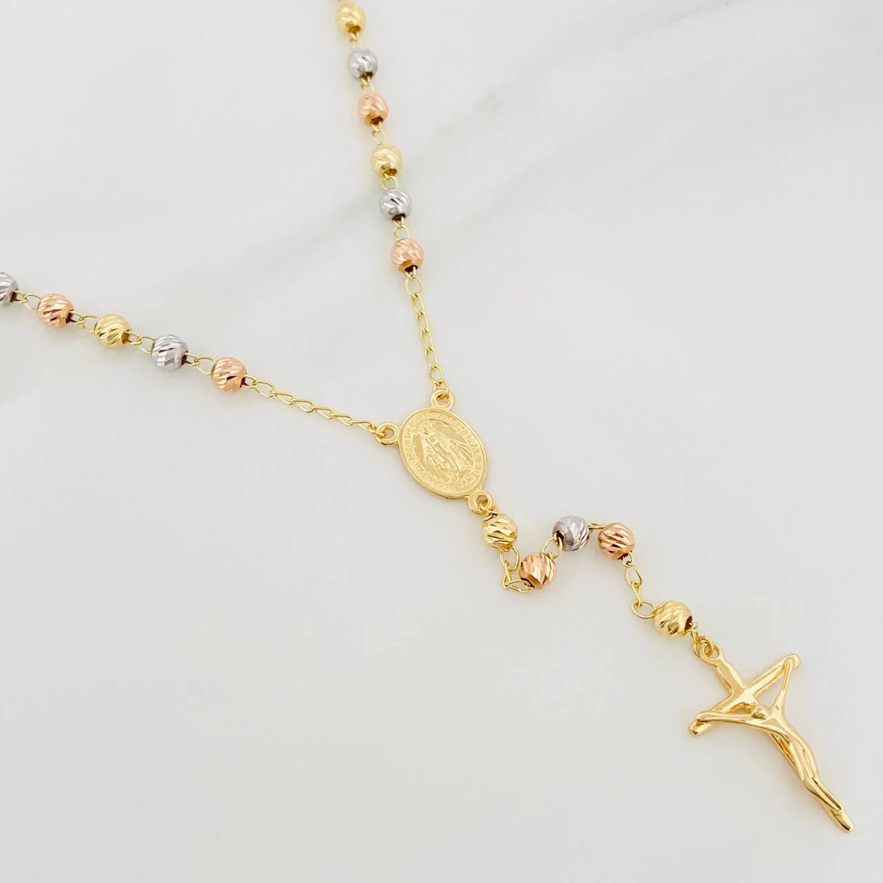 Rosario Virgen Milagrosa 10.8g / 24 in / 4mm Tres Oros 18K