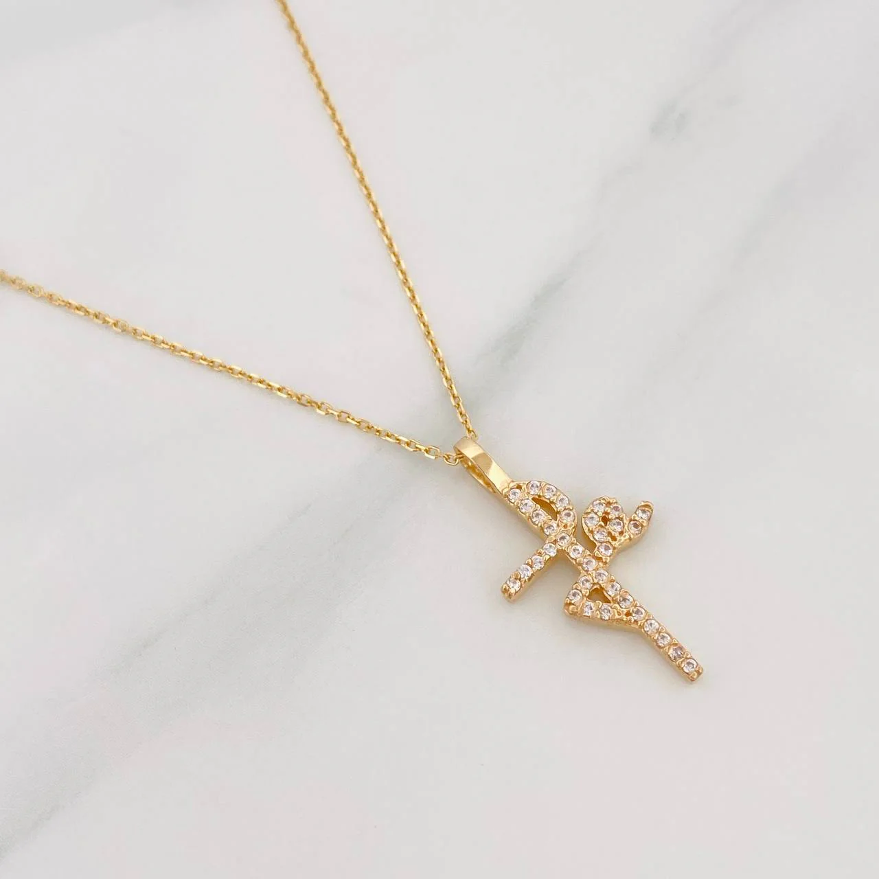 Set Cadena Aro Seguido + Dije Fe / 2.55g / 18 in Oro Amarillo 18K