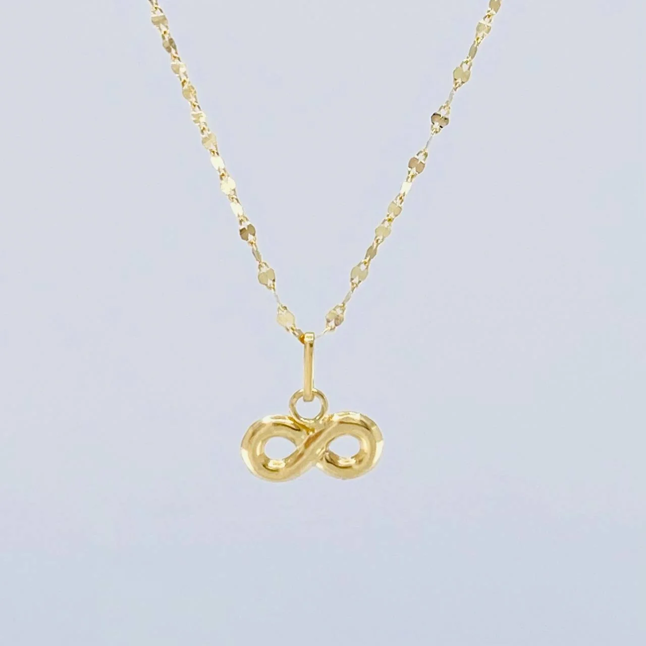 Set Cadena Flor Espejo + Dije Infinito / 1.1gr / 17 3/4 in Oro Amarillo 18K - Image 2