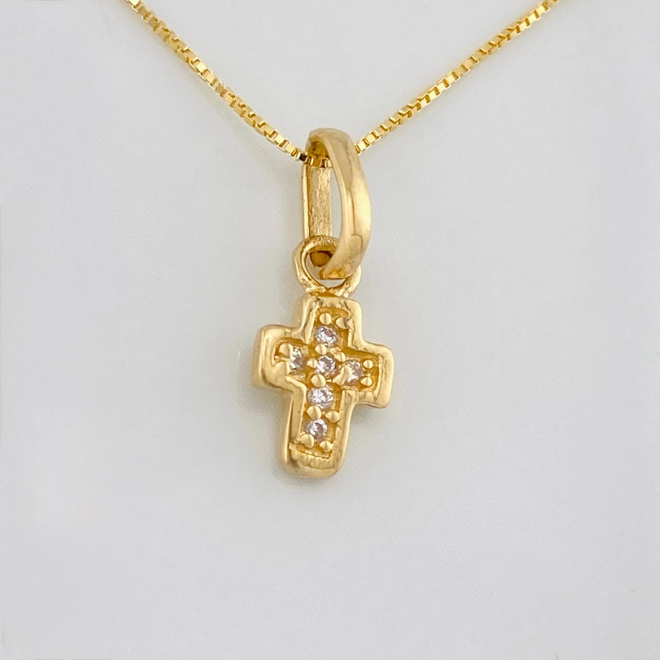 Set Cadena Singapur + Dije Cruz / 1.5g / 16 in Oro Amarillo 18K - Image 3