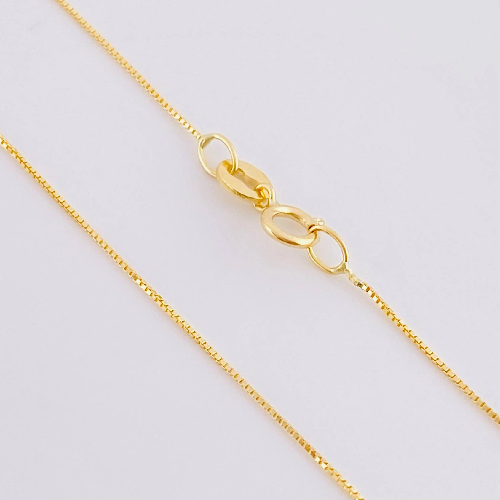 Set Cadena Veneciana + Dije Cruz / 1.4 g / 19 3/4 in Oro Amarillo 18K - Image 4