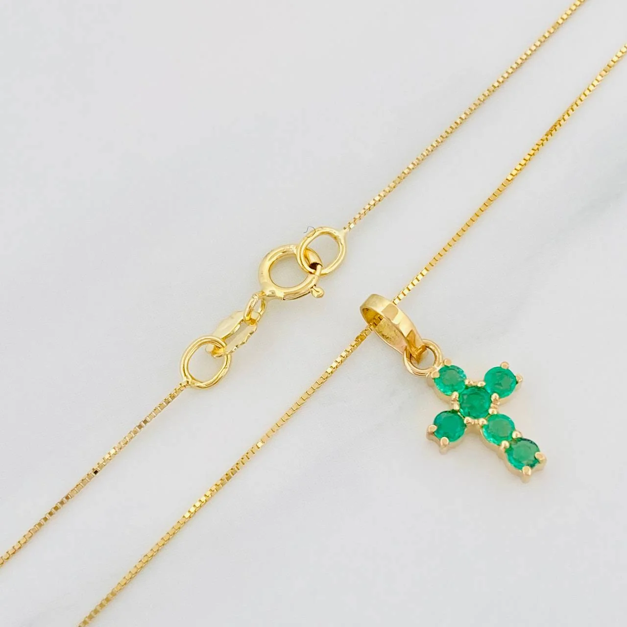 Set Cadena Veneciana + Dije Cruz Esmeralda 22Pts / 1.45 g / 17 3/4 in Oro Amarillo 18K - Image 3