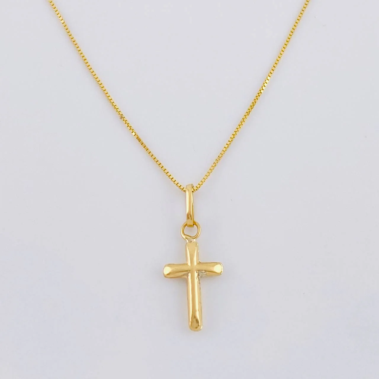 Set Cadena Veneciana + Dije Cruz Lisa Puntas Planas / 1.2 g / 19 3/4 in Oro Amarillo 18K