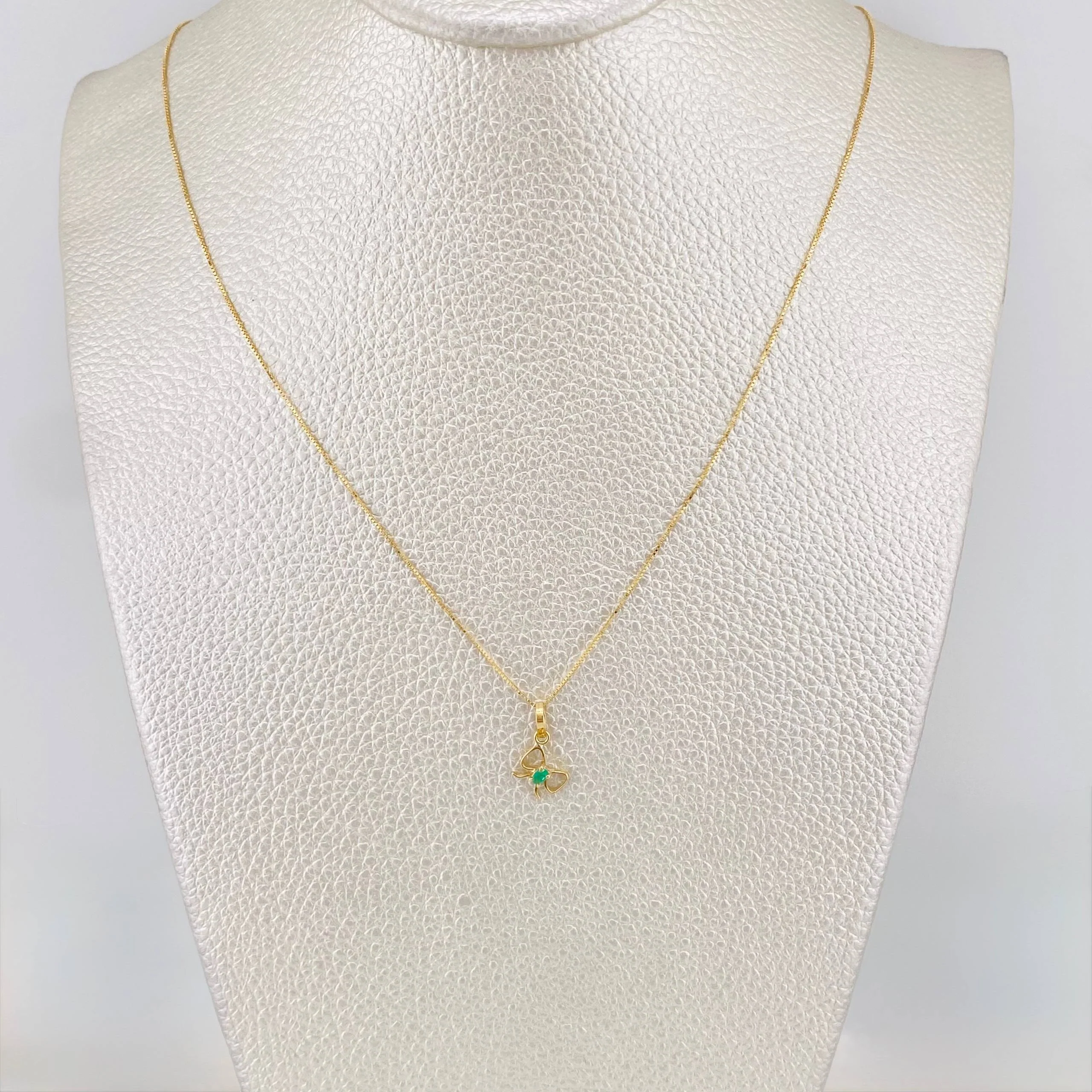 Set Cadena Veneciana + Dije Moño Esmeralda 0.02pts / 1.45g / 16 in Oro Amarillo 18K - Image 5