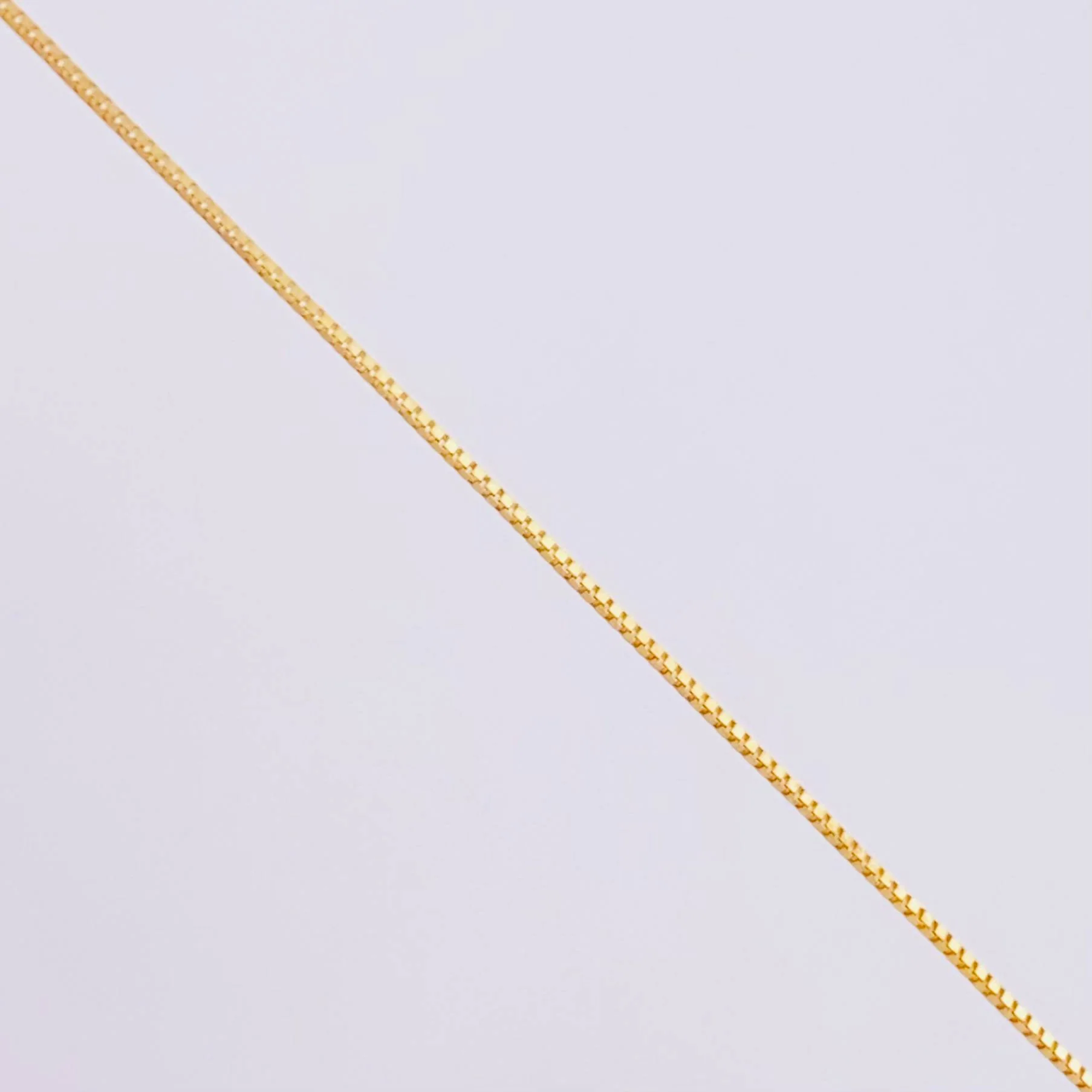 Set Cadena Veneciana + Dije Sencillo Redondo Esmeralda 20 Pts / 1.1g / 18 in Oro Amarillo 18K - Image 5