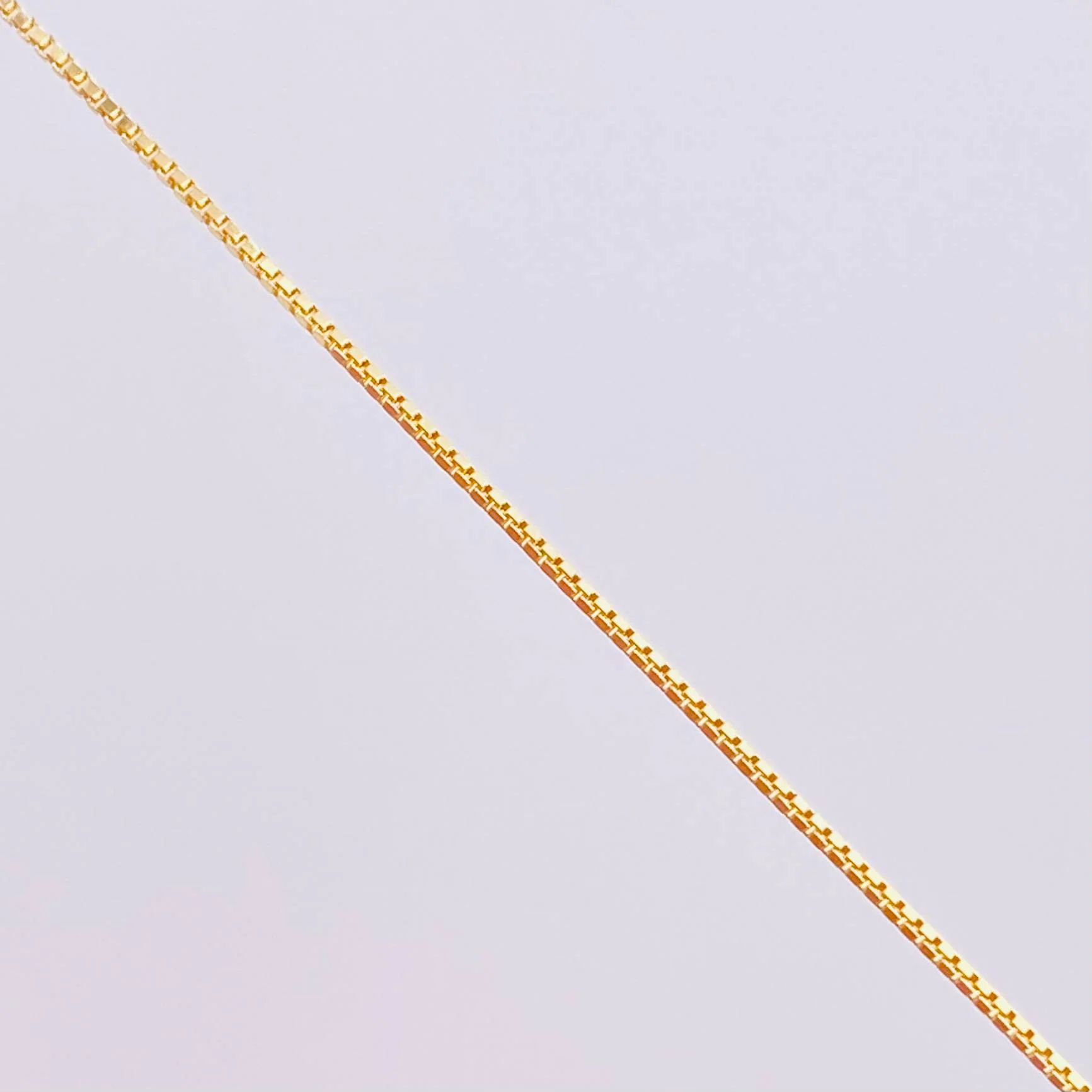 Set Cadena Veneciana + Dije Virgen Milagrosa / 1.15 g / 17 3/4 in Oro Amarillo 18K - Image 3