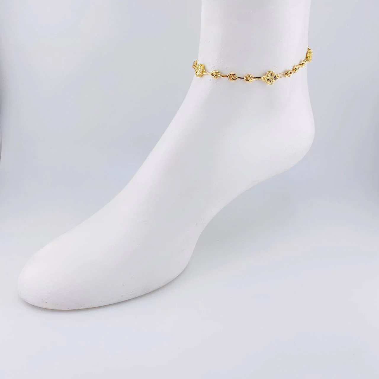 Tobillera Gc Trebol Diamantada 6.25 g / 9 in / 4.8 mm Oro Amarillo 18K - Image 2