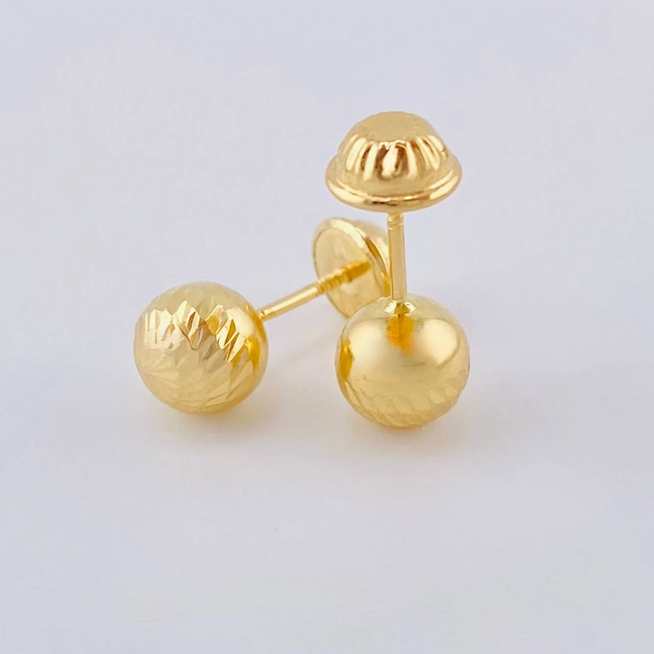Topos Bola Diamantada 0.7 g / in / 6 mm Oro Amarillo 18K - Image 3