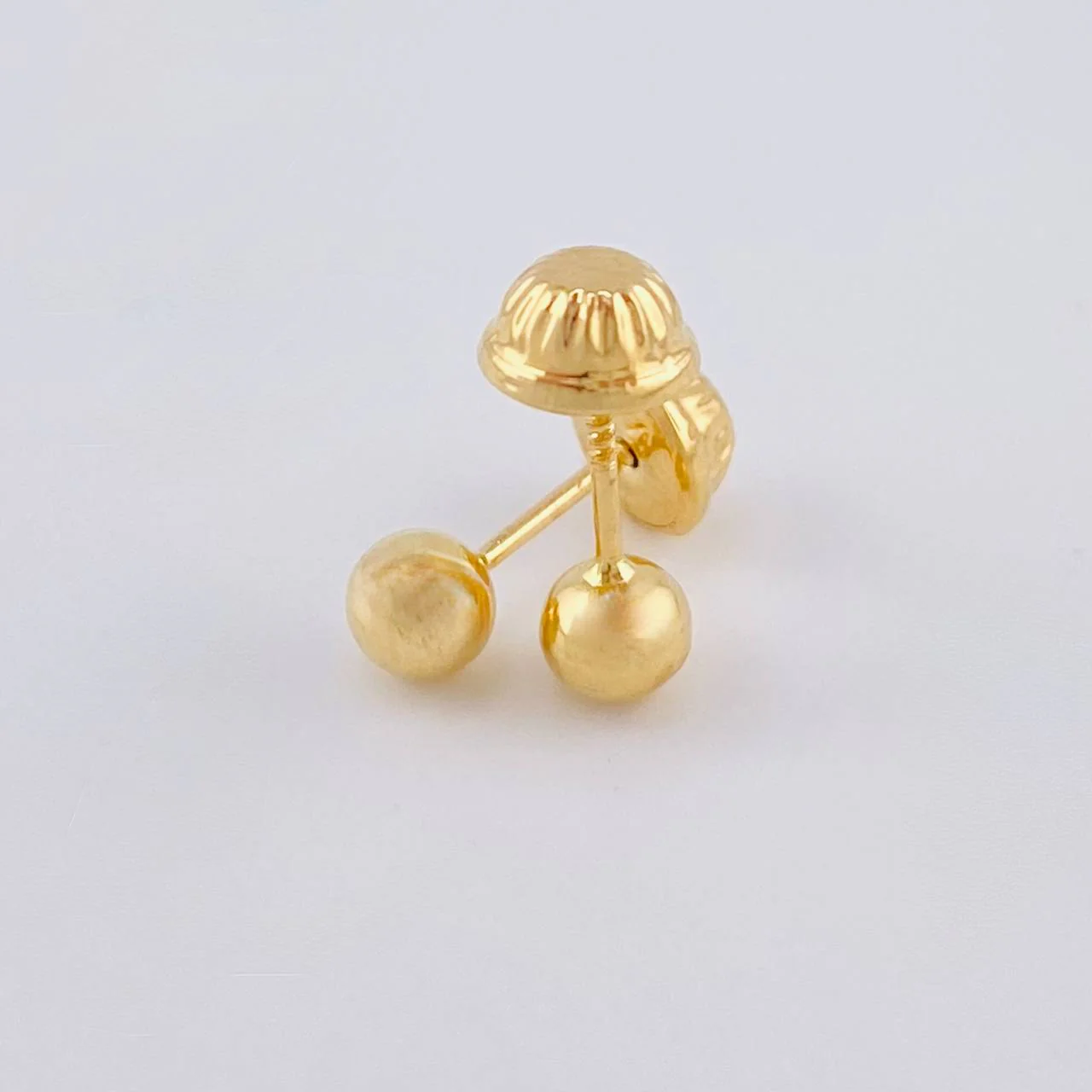 Topos Bola Lisa 0.45 g / in / 4 mm Oro Amarillo 18K - Image 3