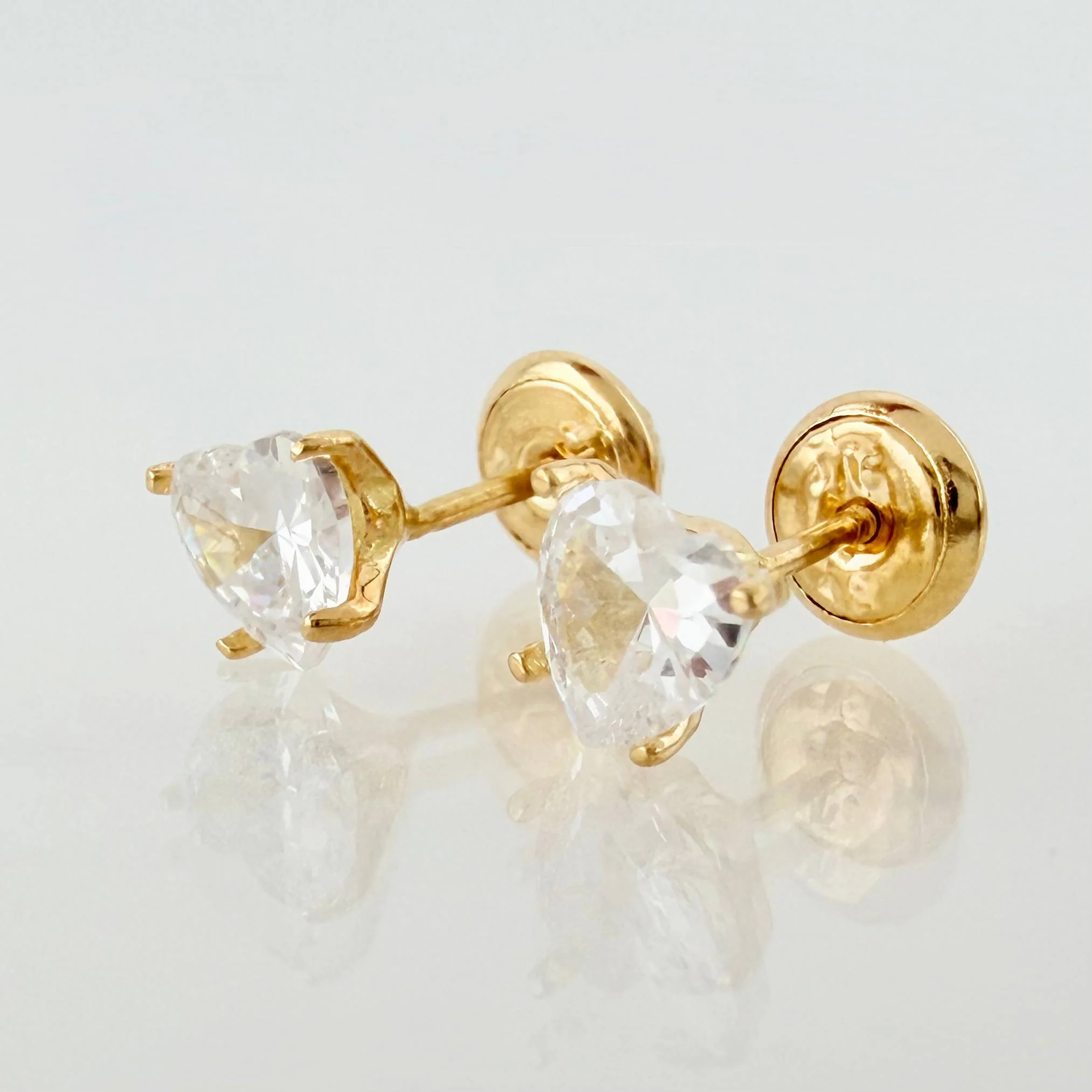 Topos Corazón 1.1gr / 5.1mm Oro Amarillo 18K - Image 2