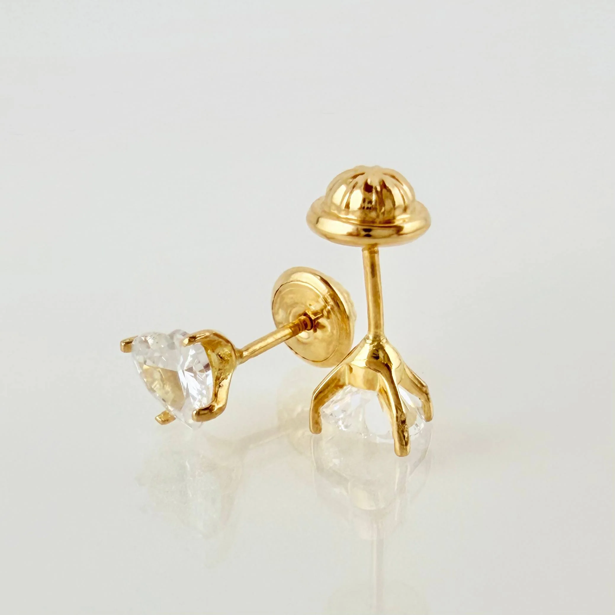 Topos Corazón 1.1gr / 5.1mm Oro Amarillo 18K - Image 3