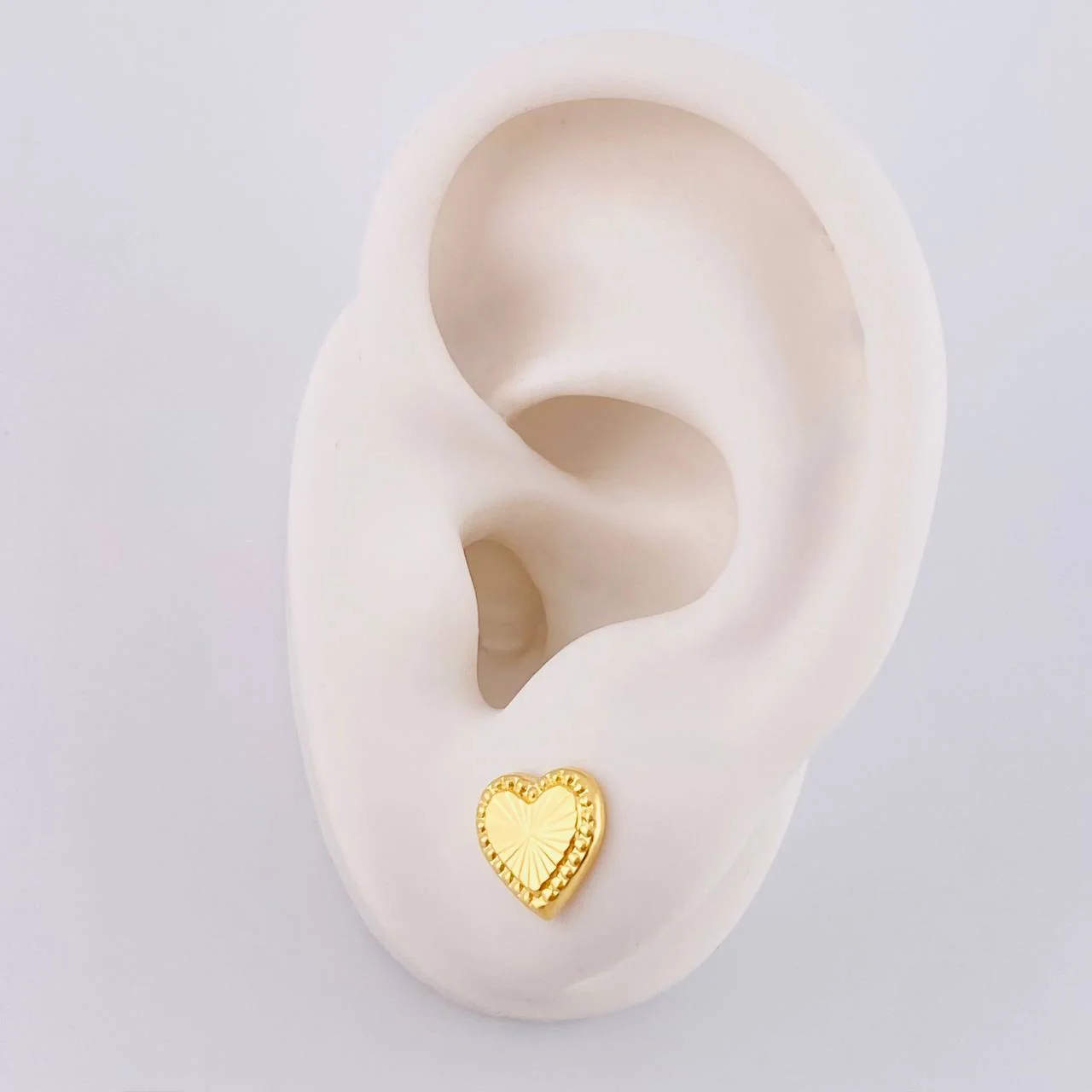 Topos Corazón Diamantado 0.95 g / in / 8.8 mm Oro Amarillo 18K - Image 4