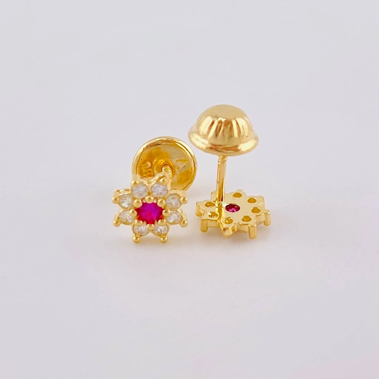 Topos Flor Estrellada 0.85 g / in / 6 mm Oro Amarillo 18K - Image 2