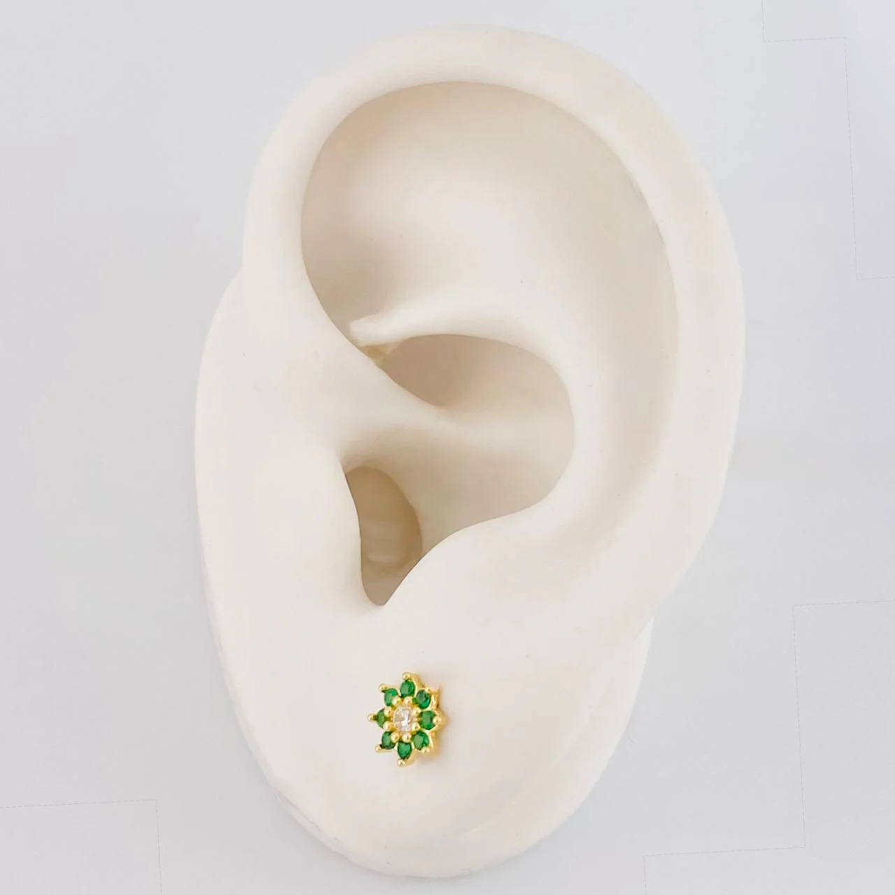 Topos Flor Ocho Petalos 0.85g / in / 6.3mm Oro Amarillo 18K - Image 4