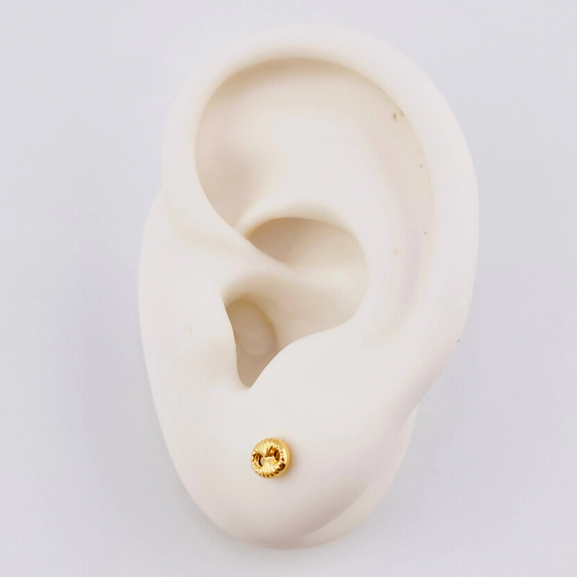 Topos GC Diamantado 0.55gr / 5mm Oro Amarillo 18K - Image 5