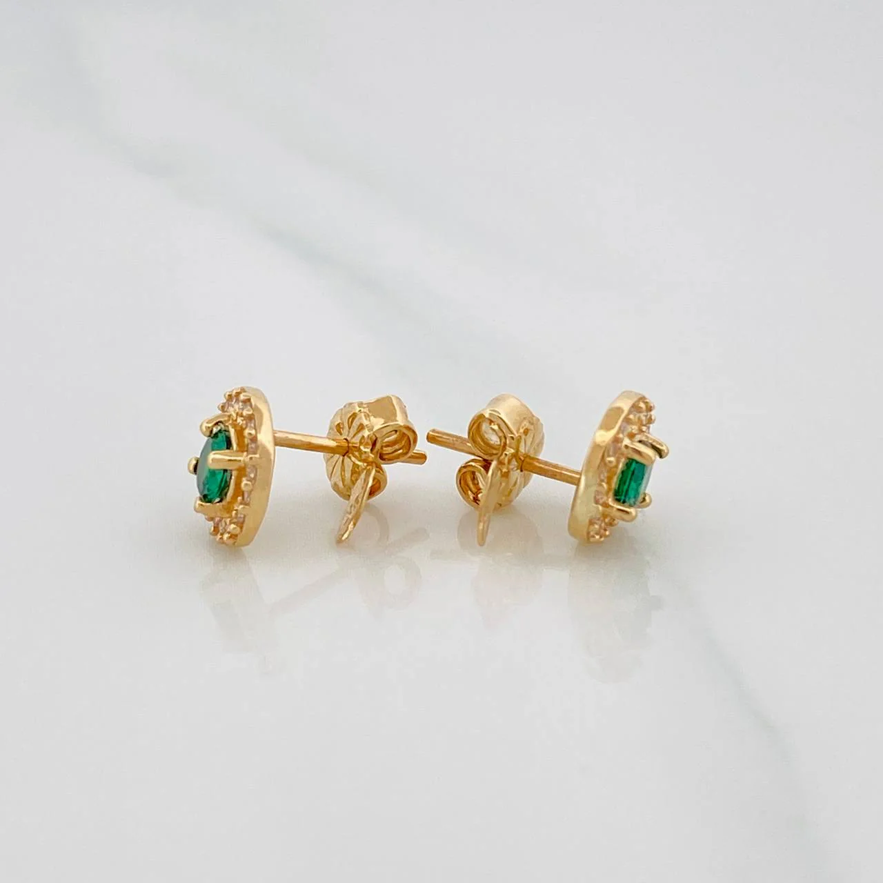 Topos Halo Circulo 2.3g / in / 8.3mm Oro Amarillo 18K - Image 3