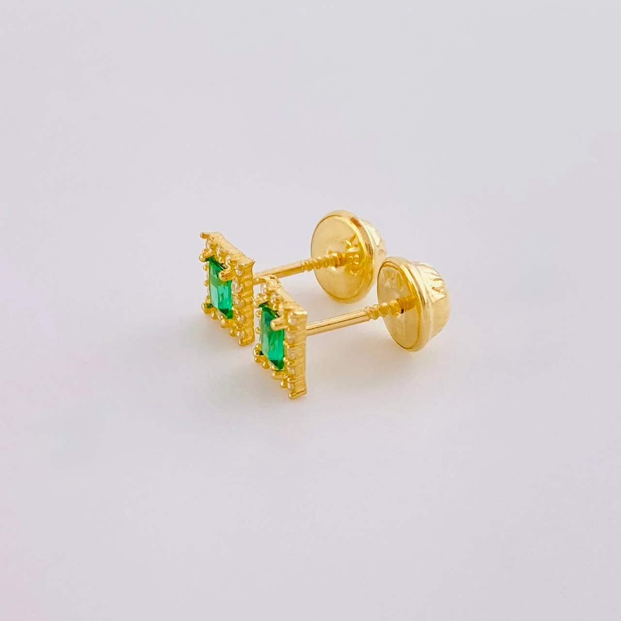 Topos Halo Rectangular 0.7g / in / 5.5mm Oro Amarillo 18K - Image 2