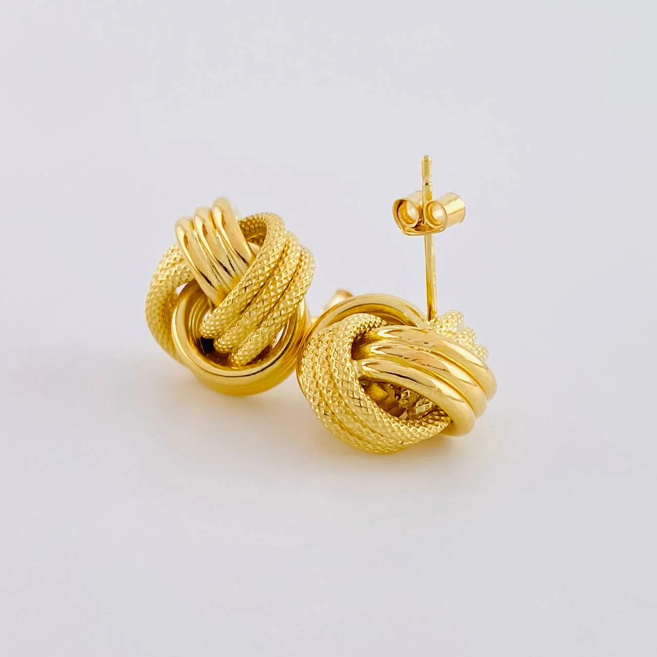 Topos Nudo 1.9g / in / 13mm Oro Amarillo 18K - Image 3