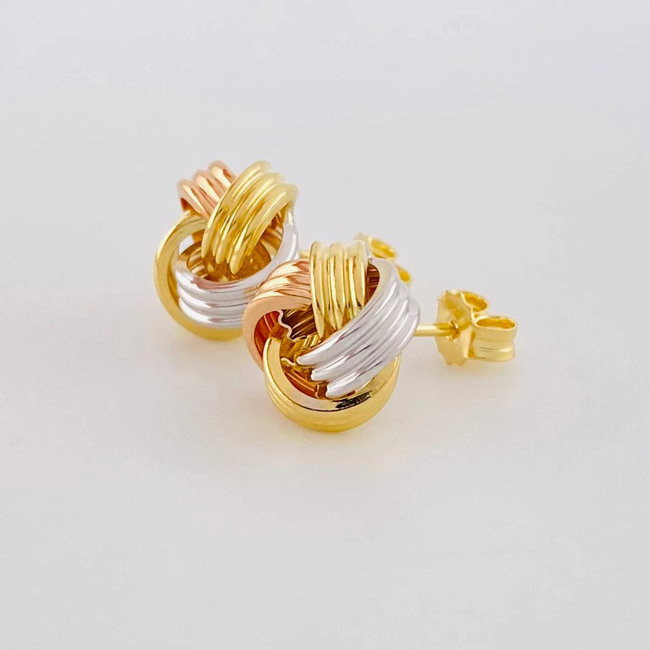 Topos Nudo 2.55g / in / 10.2mm Tres Oros 18K - Image 2
